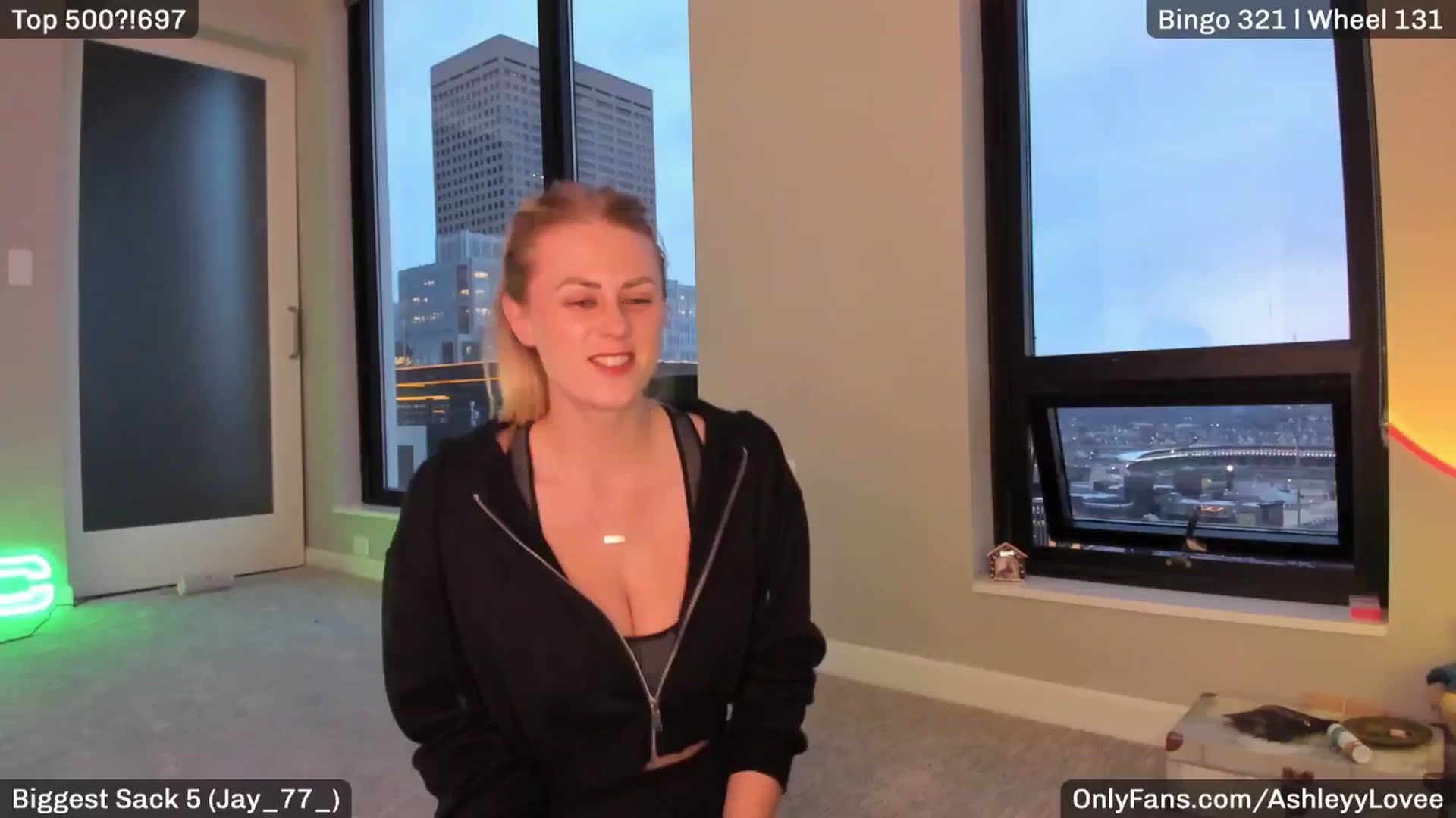 Gallery image thumbnail from AshleyyLovee's myfreecams stream on, 02/25/2025, 24:50 image 5 of 20