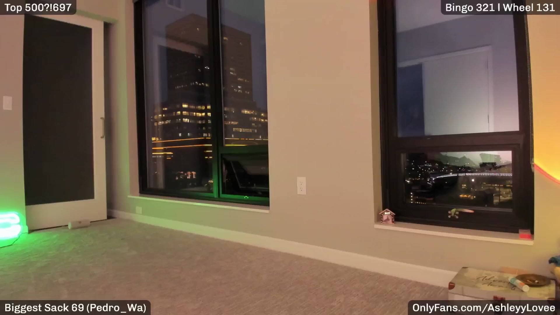 Gallery image thumbnail from AshleyyLovee's myfreecams stream on, 02/25/2025, 24:50 image 12 of 20