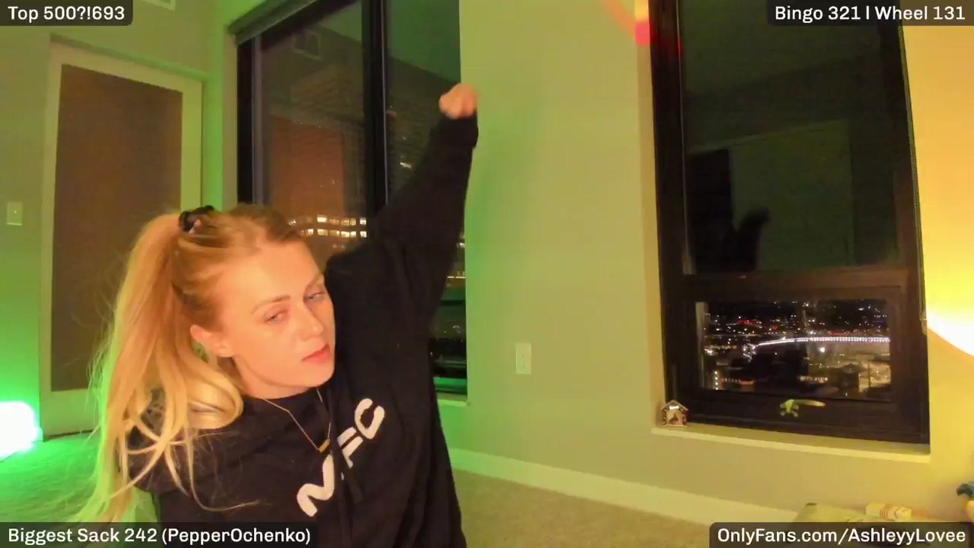 Gallery image thumbnail from AshleyyLovee's myfreecams stream on, 02/25/2025, 02:28 image 16 of 20