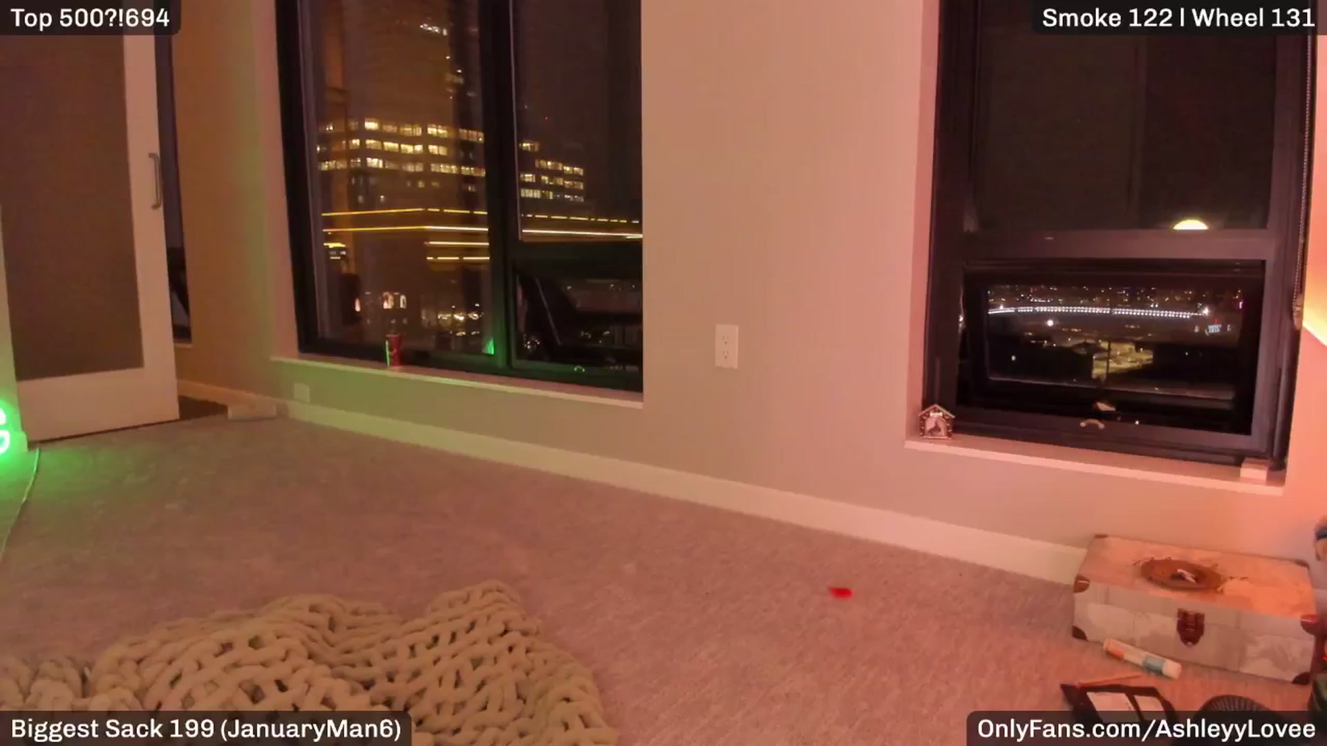 Gallery image thumbnail from AshleyyLovee's myfreecams stream on, 02/26/2025, 05:16 image 13 of 20