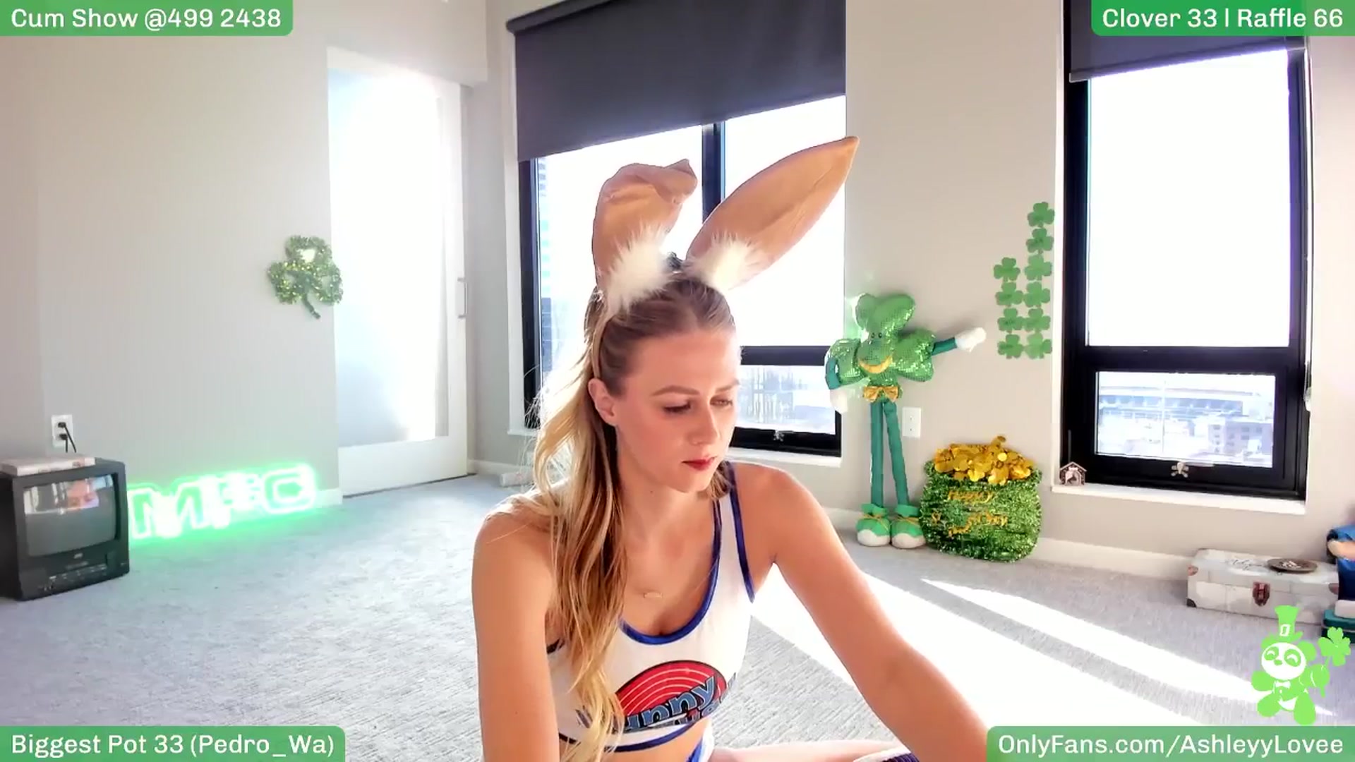 Gallery image thumbnail from AshleyyLovee's myfreecams stream on, 03/02/2025, 24:04 image 3 of 20