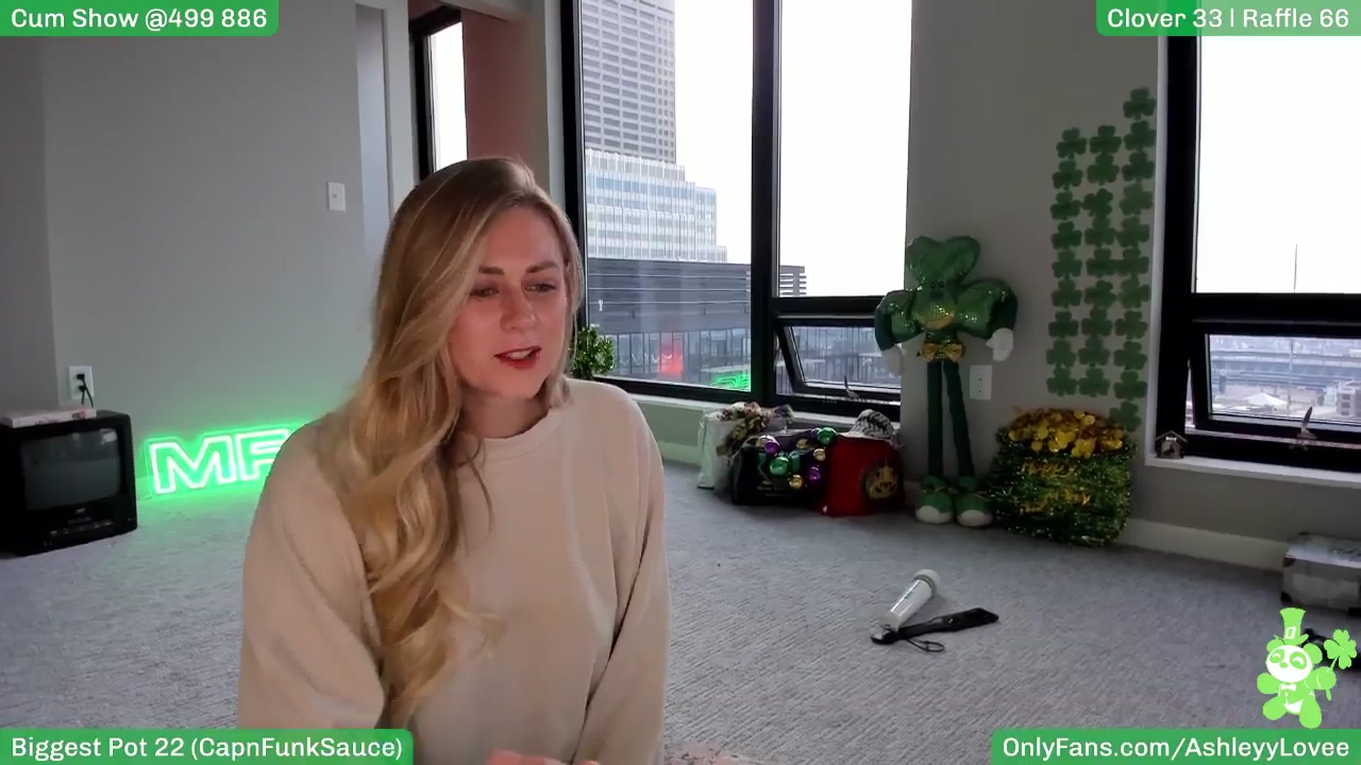 Gallery image thumbnail from AshleyyLovee's myfreecams stream on, 03/04/2025, 24:40 image 8 of 20