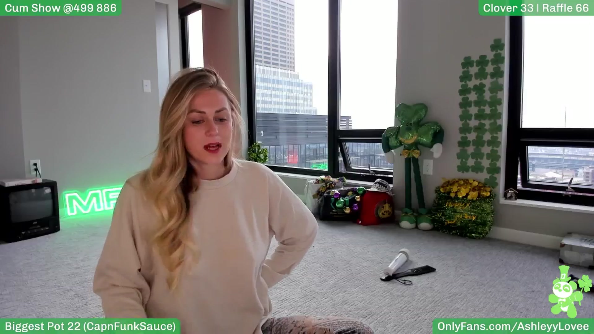 Gallery image thumbnail from AshleyyLovee's myfreecams stream on, 03/04/2025, 24:40 image 7 of 20
