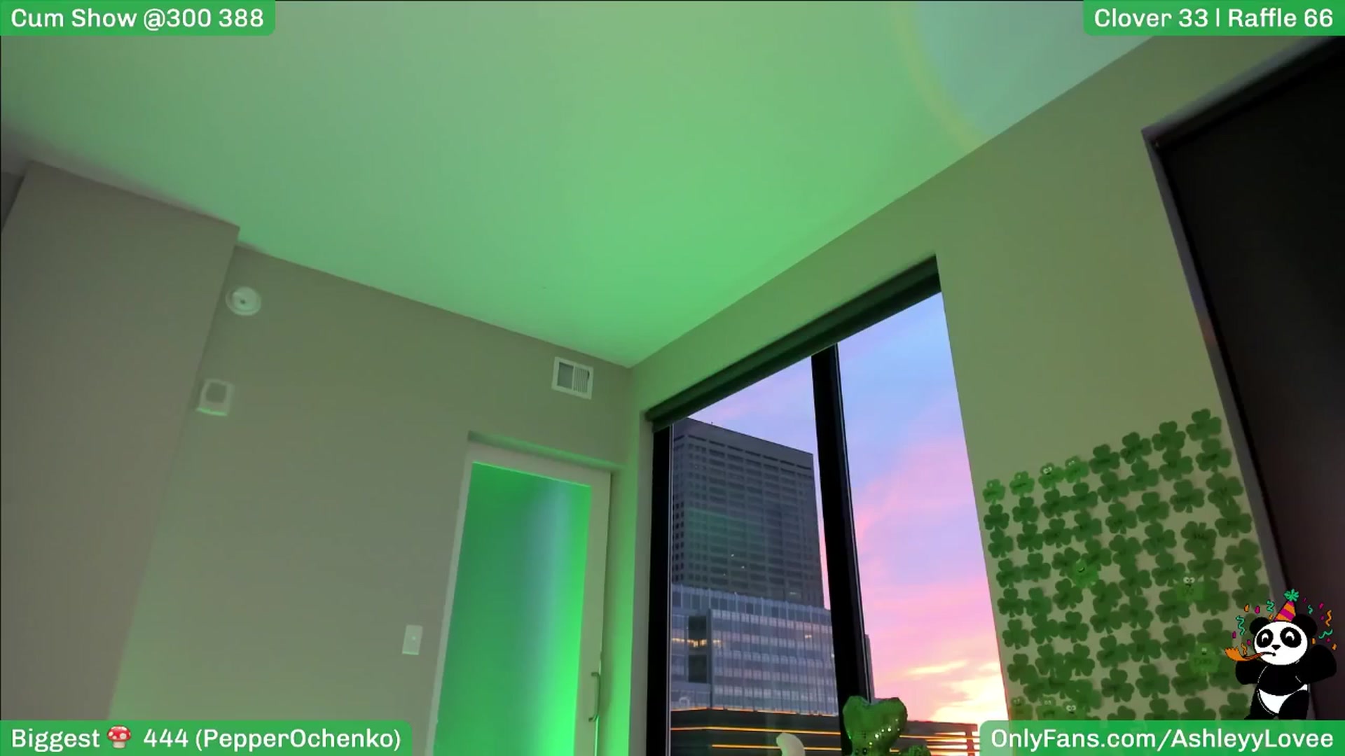 Gallery image thumbnail from AshleyyLovee's myfreecams stream on, 03/11/2025, 24:53 image 18 of 20