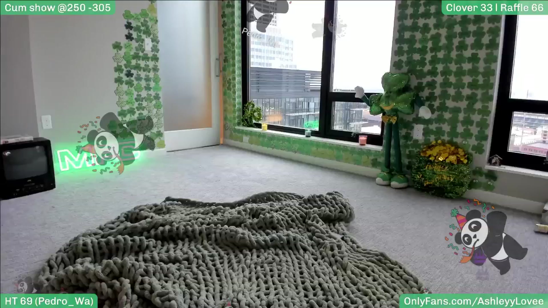 Gallery image thumbnail from AshleyyLovee's myfreecams stream on, 03/15/2025, 23:58 image 3 of 20