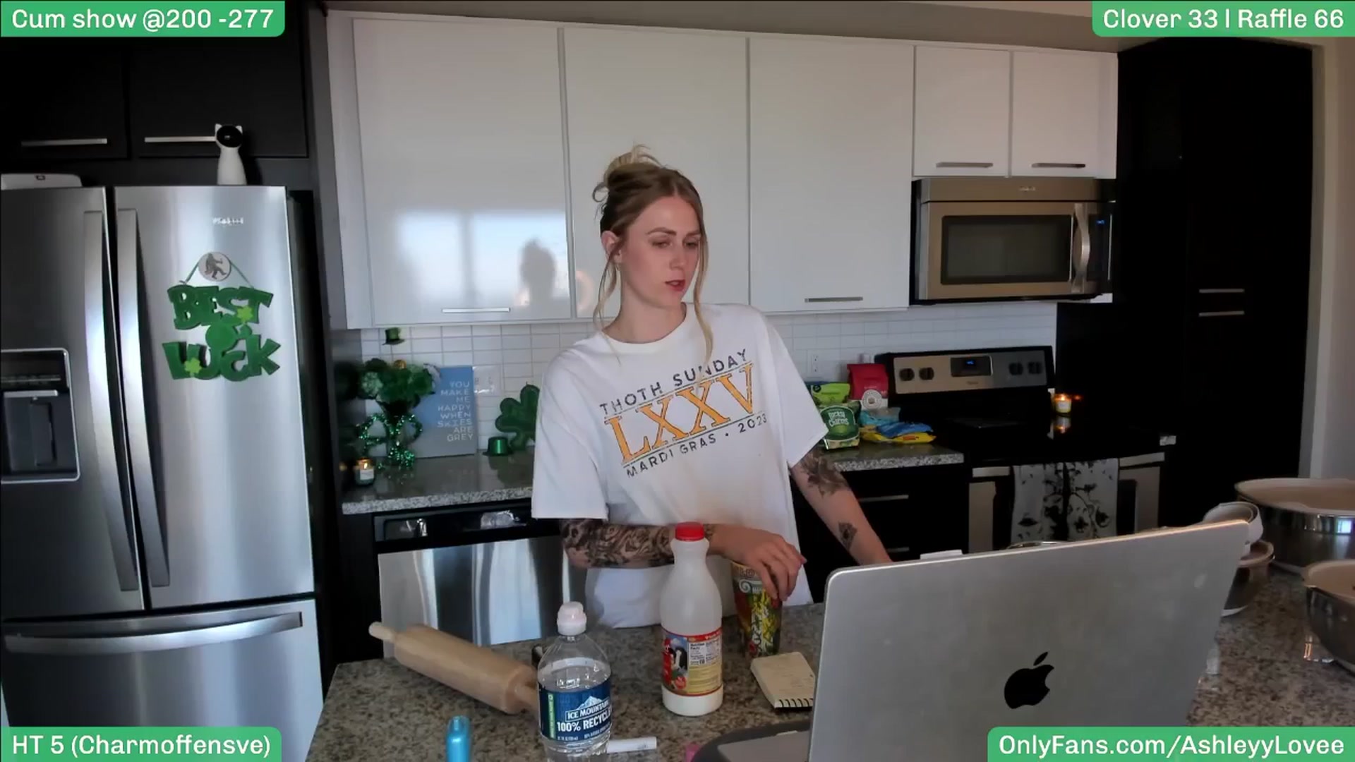 Gallery image thumbnail from AshleyyLovee's myfreecams stream on, 03/16/2025, 22:41 image 4 of 20