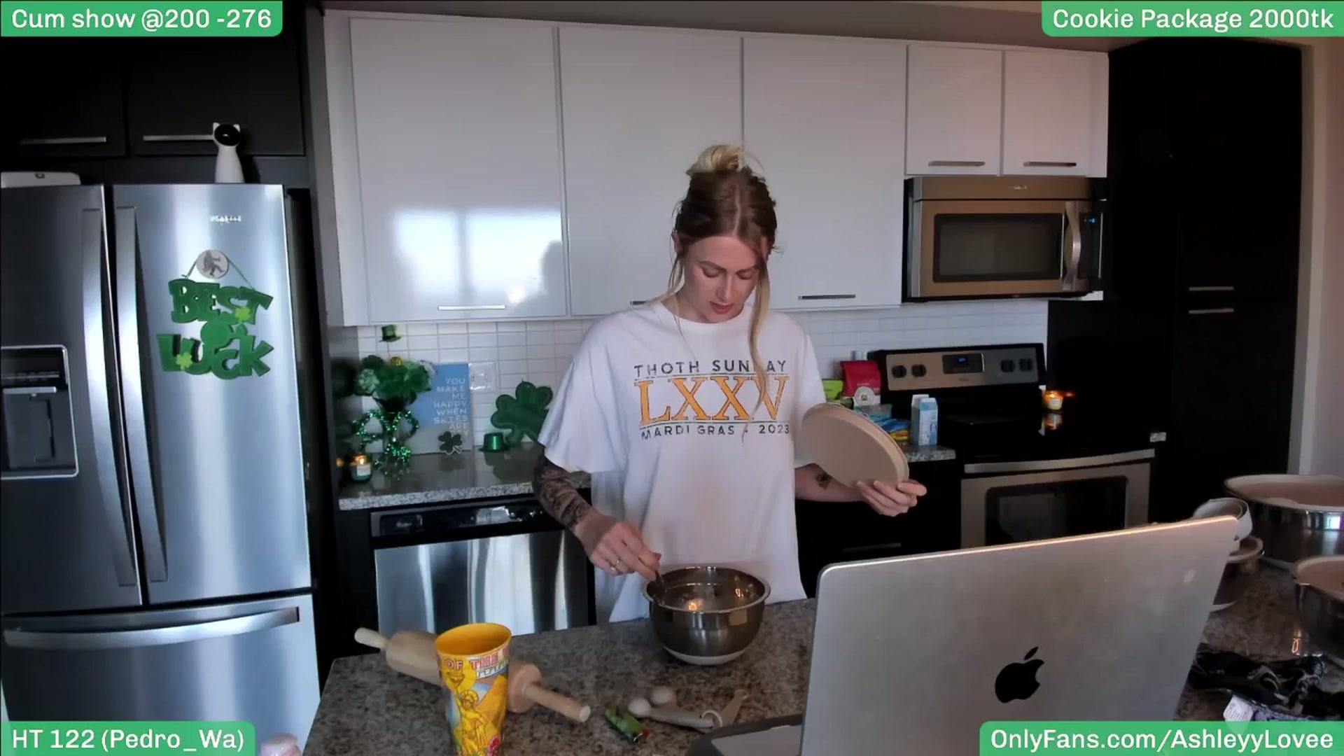 Gallery image thumbnail from AshleyyLovee's myfreecams stream on, 03/16/2025, 22:41 image 17 of 20