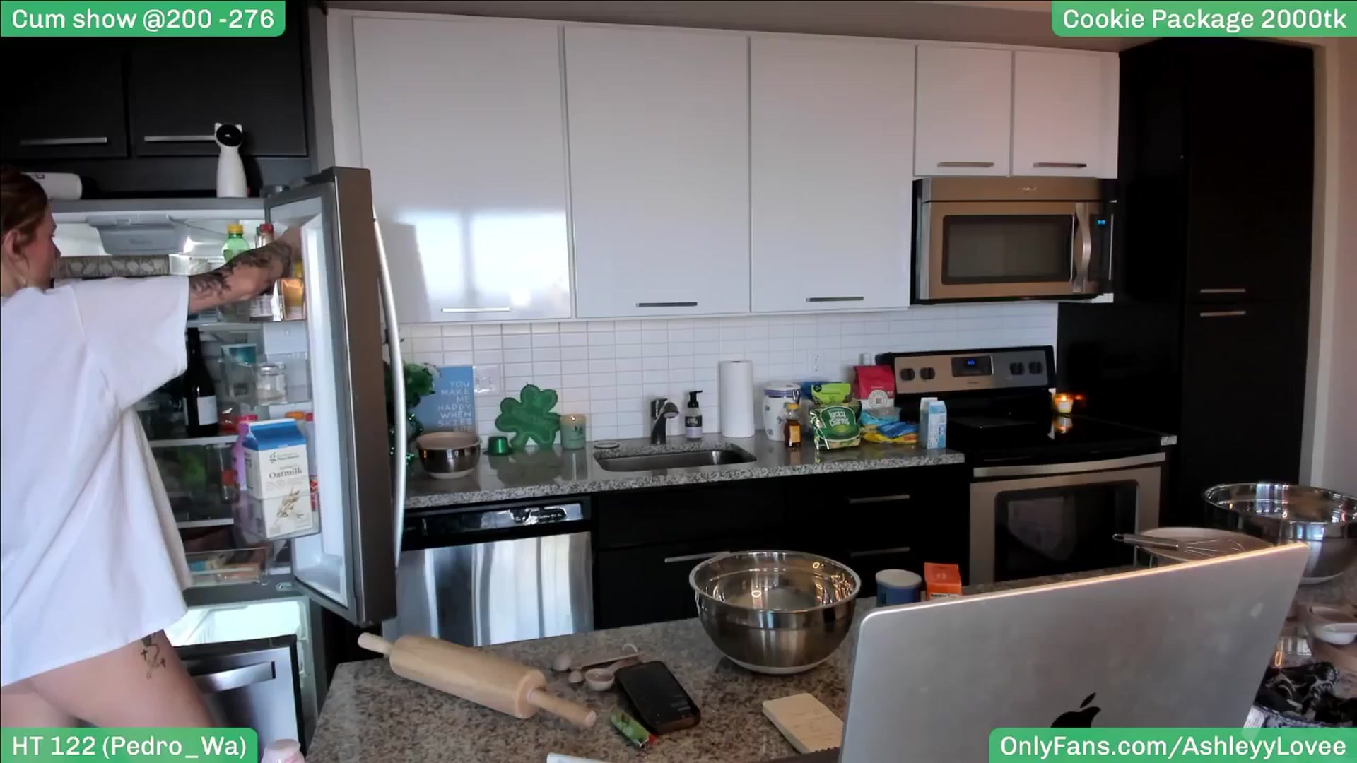 Gallery image thumbnail from AshleyyLovee's myfreecams stream on, 03/16/2025, 22:41 image 20 of 20