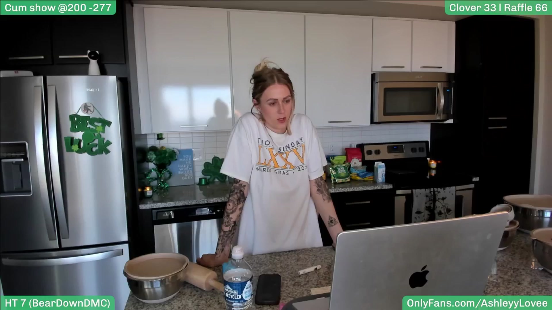 Gallery image thumbnail from AshleyyLovee's myfreecams stream on, 03/16/2025, 22:41 image 7 of 20