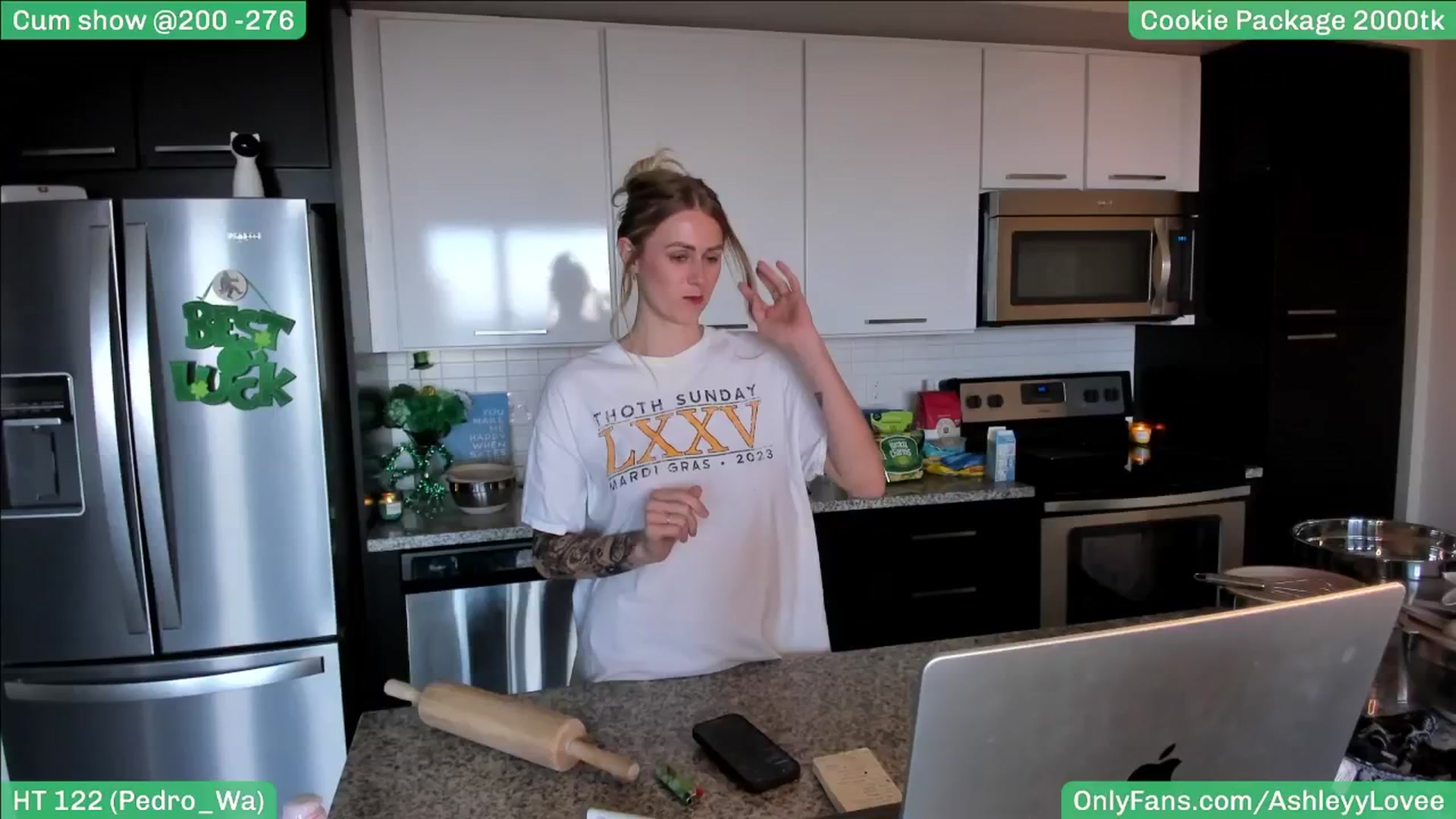Gallery image thumbnail from AshleyyLovee's myfreecams stream on, 03/16/2025, 22:41 image 19 of 20
