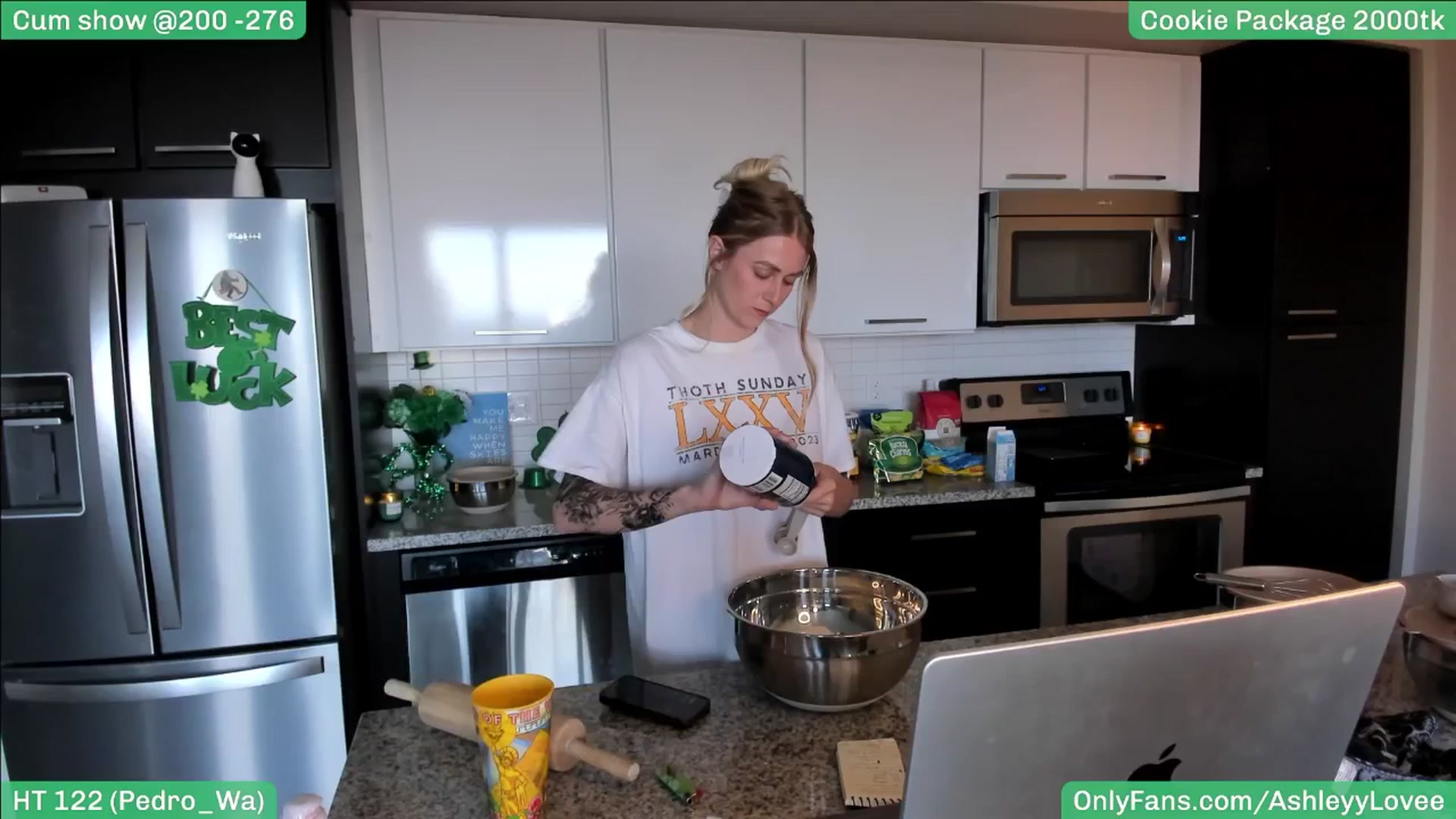 Gallery image thumbnail from AshleyyLovee's myfreecams stream on, 03/16/2025, 22:41 image 18 of 20