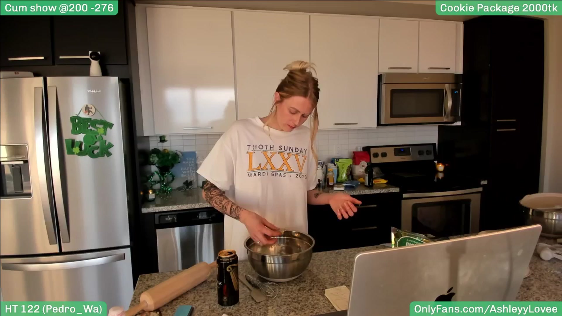 Gallery image thumbnail from AshleyyLovee's myfreecams stream on, 03/16/2025, 23:45 image 14 of 20
