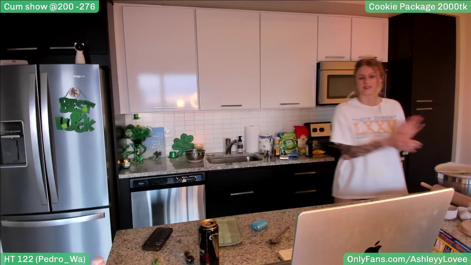 Gallery image thumbnail from AshleyyLovee's myfreecams stream on, 03/16/2025, 23:45 image 20 of 20