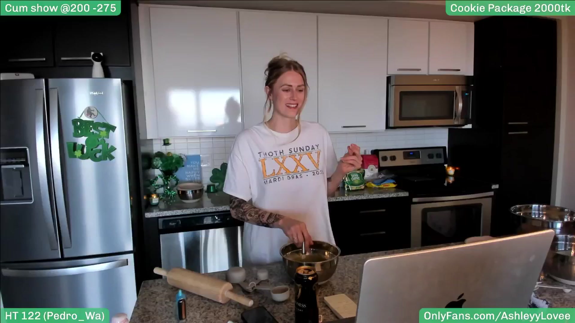 Gallery image thumbnail from AshleyyLovee's myfreecams stream on, 03/16/2025, 23:45 image 3 of 20