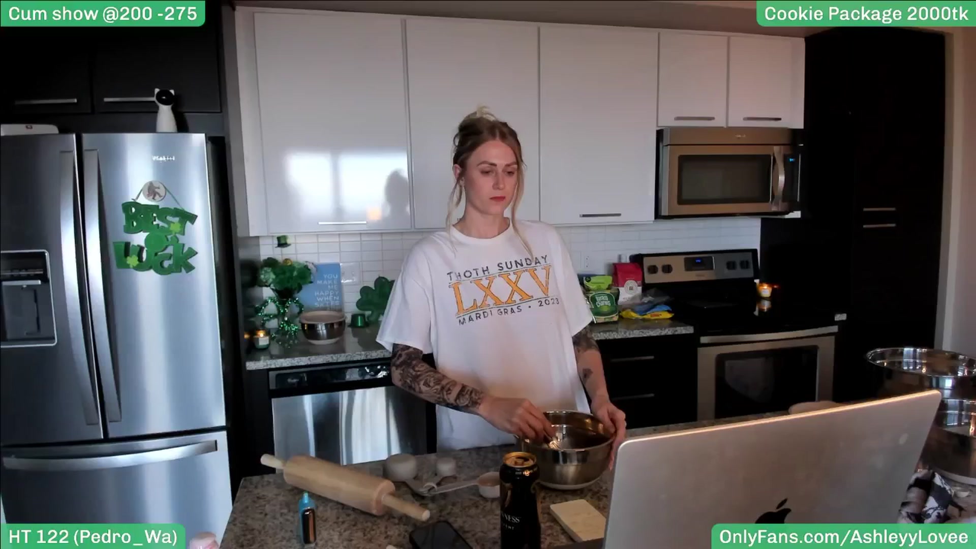 Gallery image thumbnail from AshleyyLovee's myfreecams stream on, 03/16/2025, 23:45 image 2 of 20
