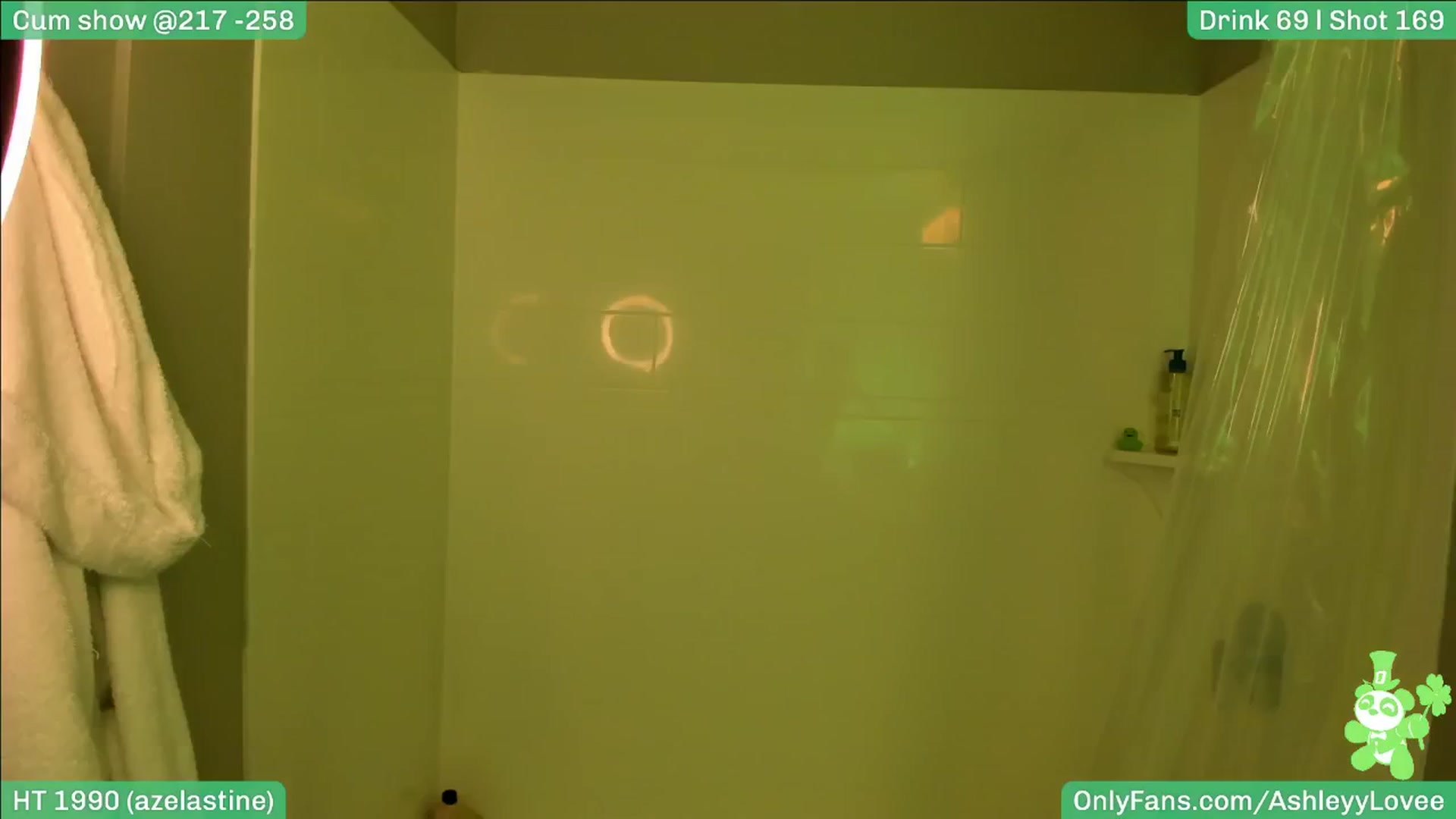 Gallery image thumbnail from AshleyyLovee's myfreecams stream on, 03/18/2025, 01:28 image 17 of 20