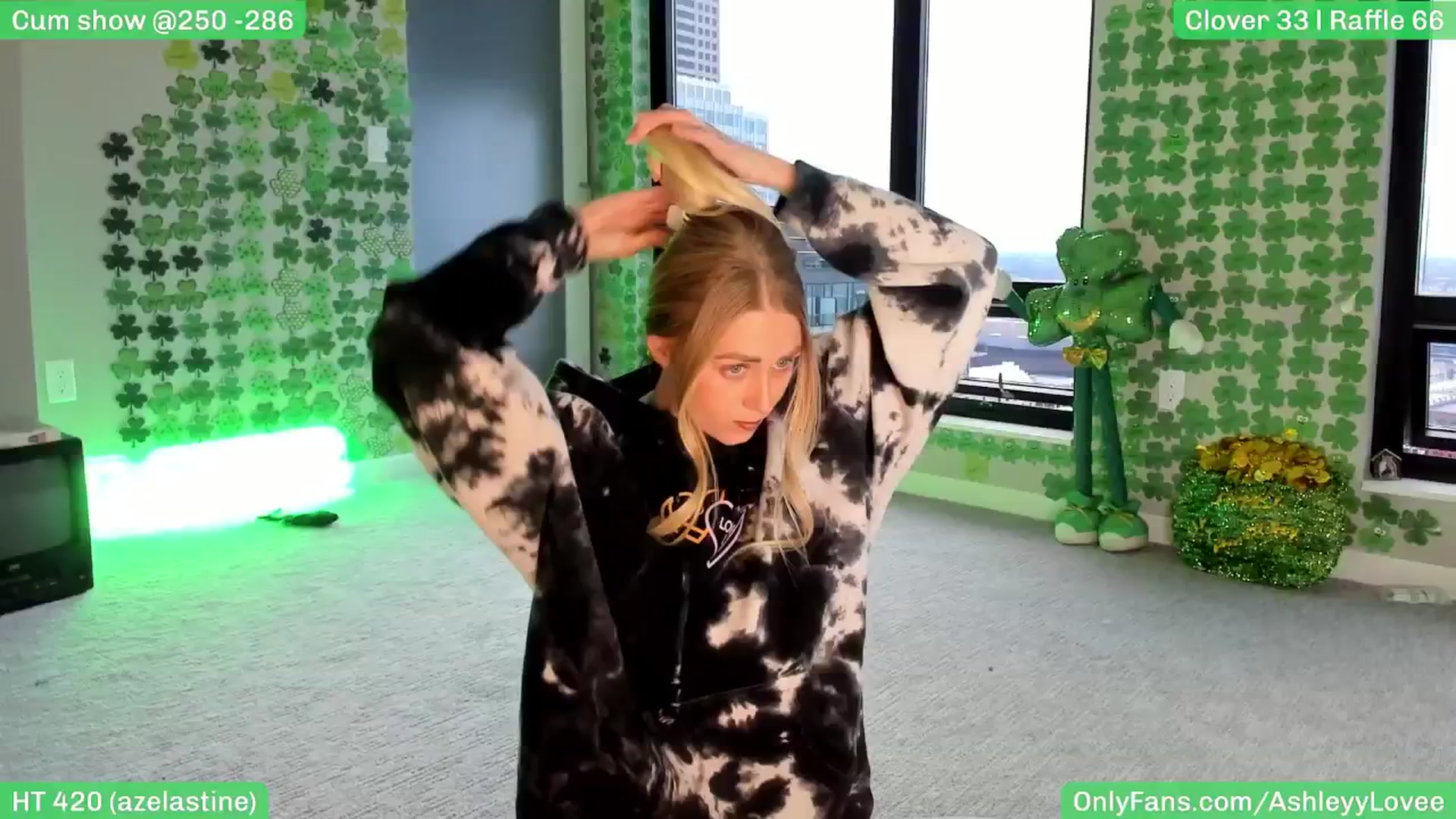 Gallery image thumbnail from AshleyyLovee's myfreecams stream on, 03/23/2025, 24:47 image 15 of 20