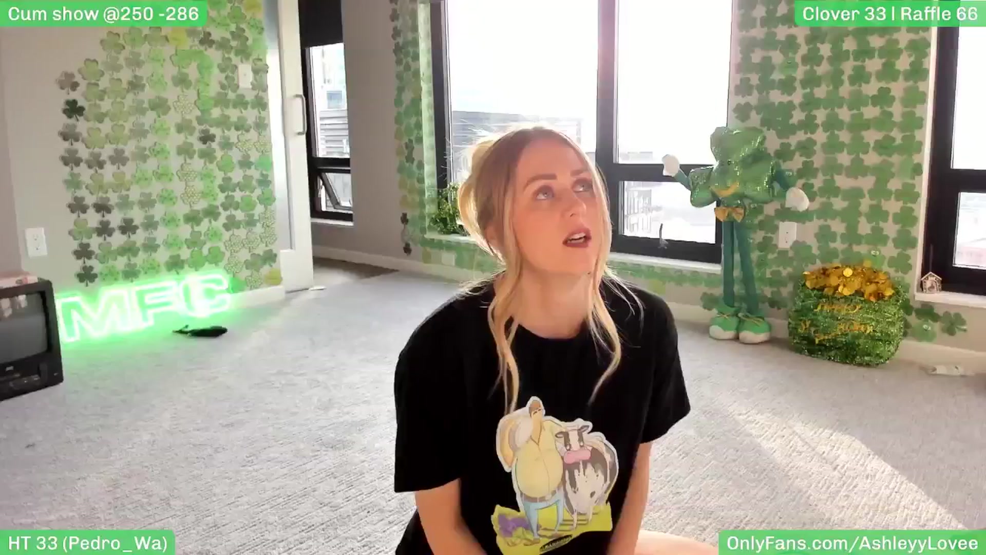 Gallery image thumbnail from AshleyyLovee's myfreecams stream on, 03/23/2025, 24:47 image 3 of 20