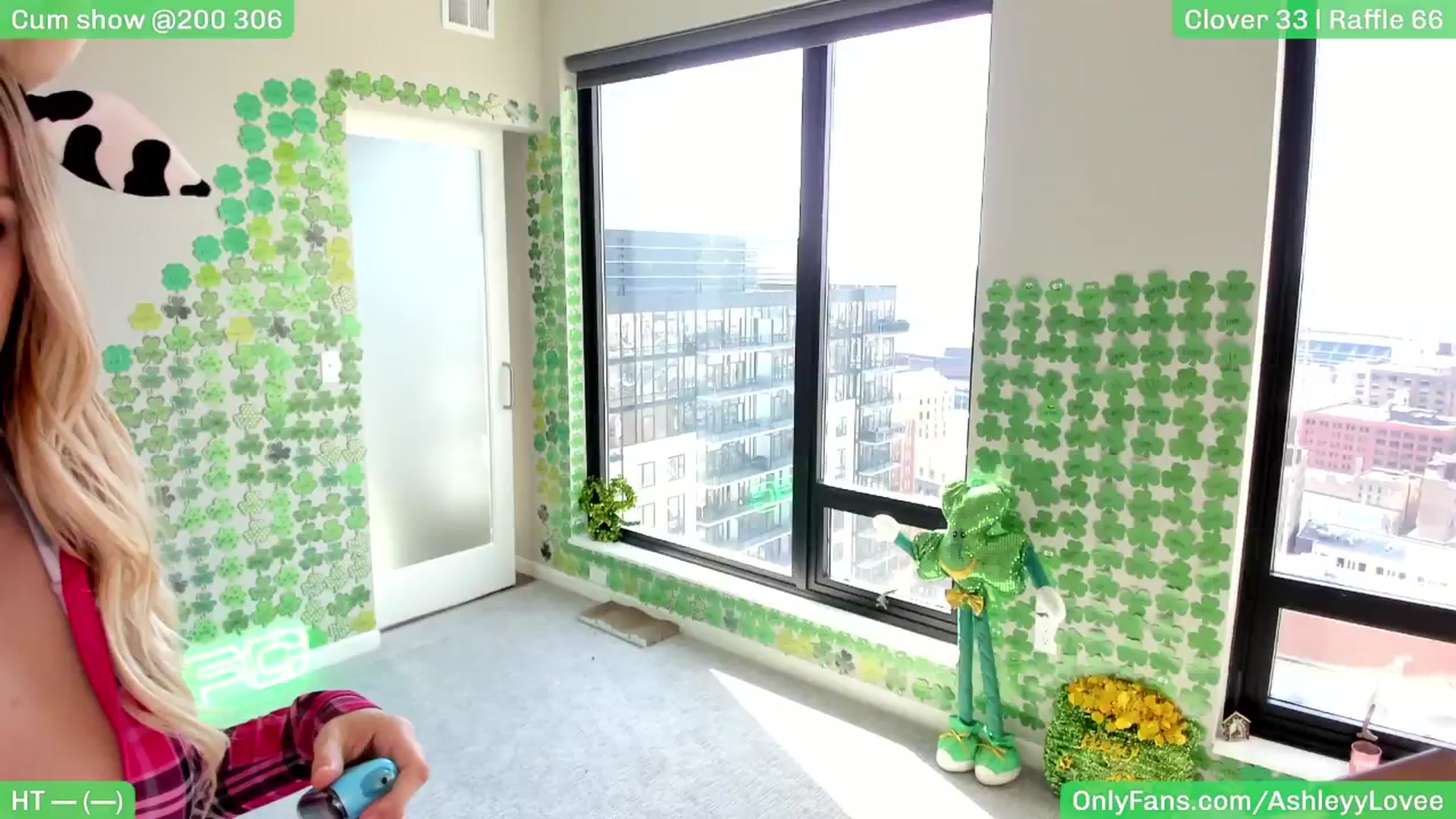 Gallery image thumbnail from AshleyyLovee's myfreecams stream on, 03/28/2025, 24:43 image 1 of 20