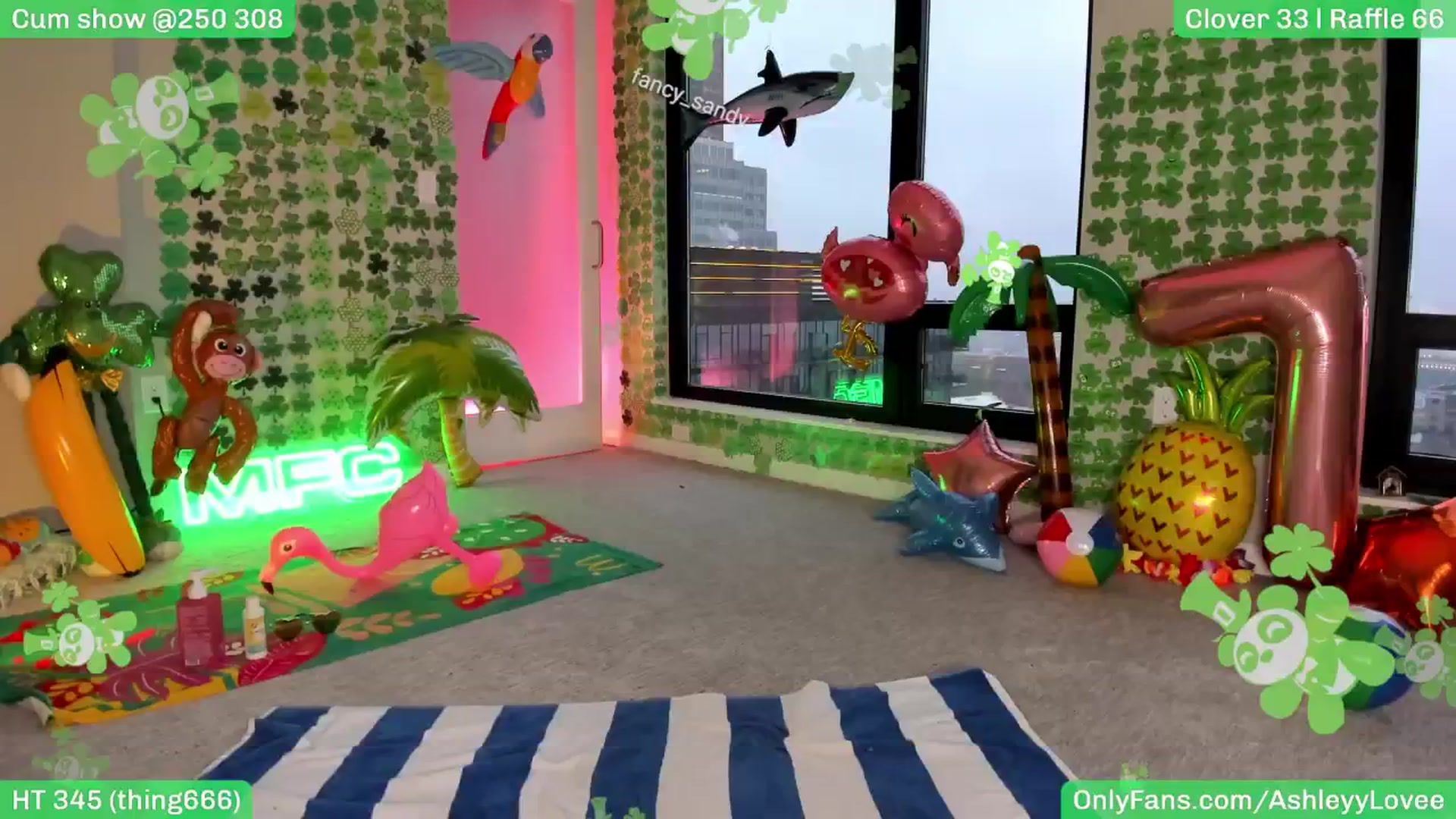 Gallery image thumbnail from AshleyyLovee's myfreecams stream on, 03/30/2025, 03:23 image 9 of 20