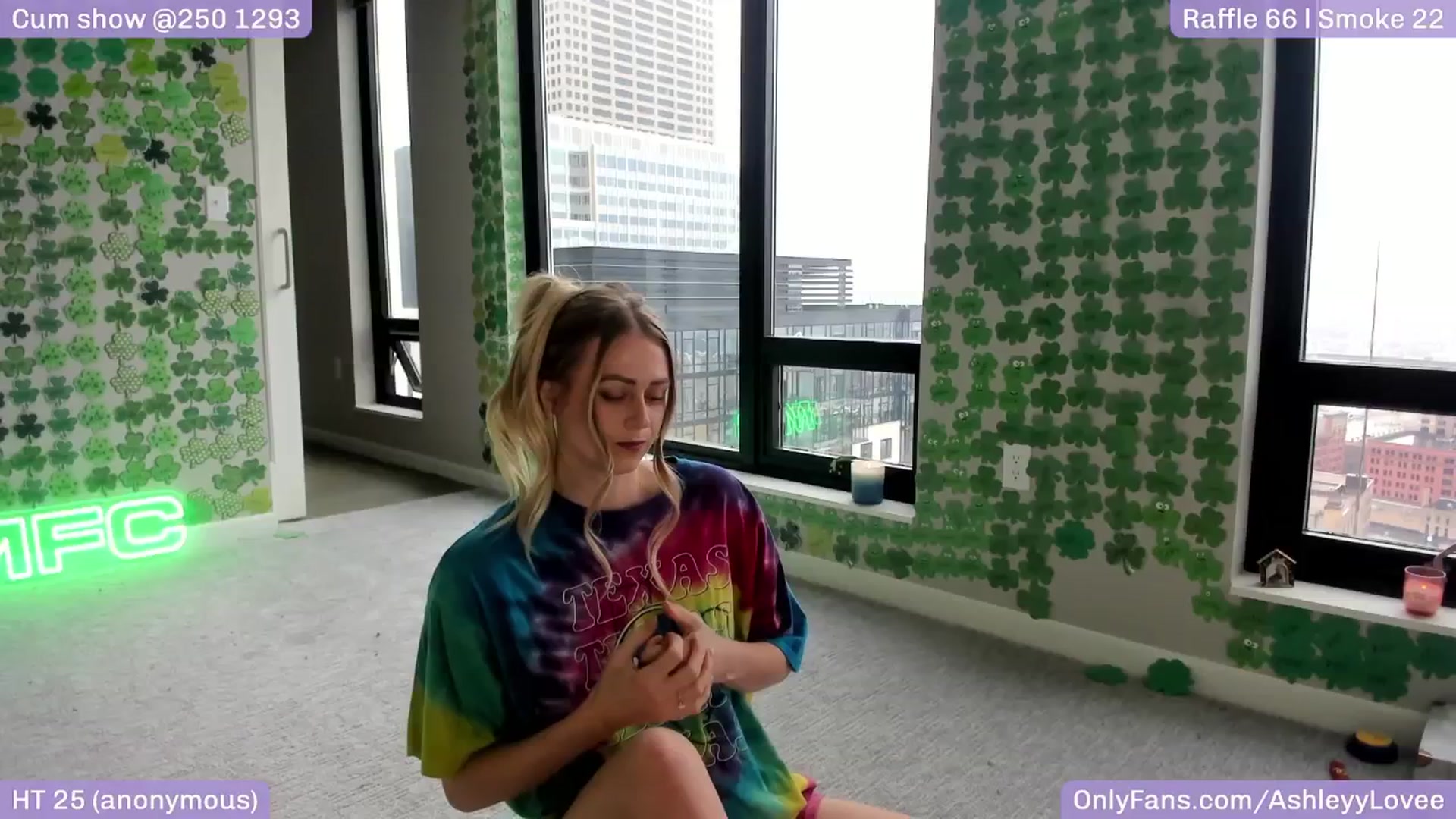 Gallery image thumbnail from AshleyyLovee's myfreecams stream on, 04/01/2025, 22:24 image 11 of 20