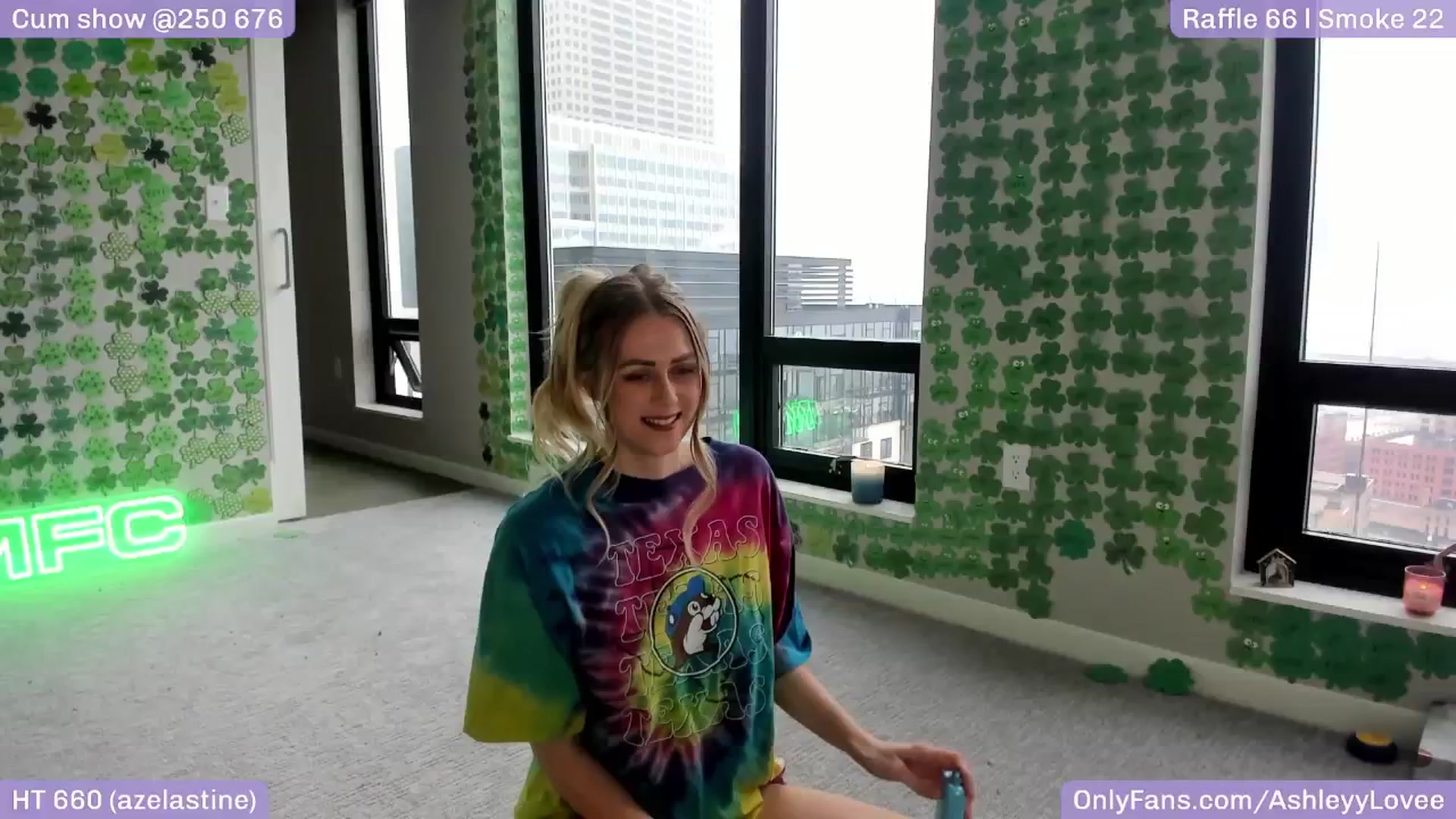 Gallery image thumbnail from AshleyyLovee's myfreecams stream on, 04/01/2025, 22:24 image 16 of 20