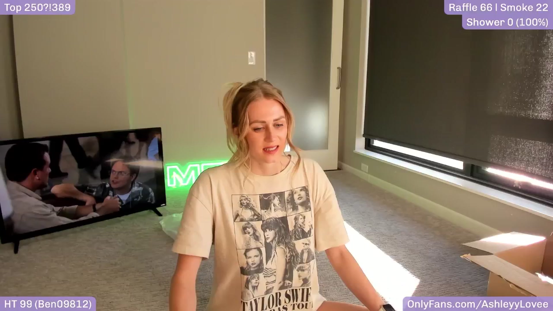 Gallery image thumbnail from AshleyyLovee's myfreecams stream on, 04/09/2025, 24:03 image 11 of 20