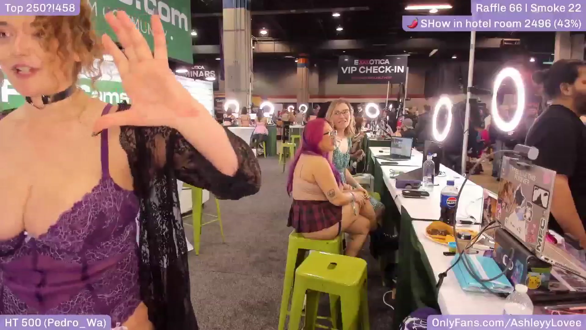 Gallery image thumbnail from AshleyyLovee's myfreecams stream on, 04/12/2025, 03:37 image 14 of 20