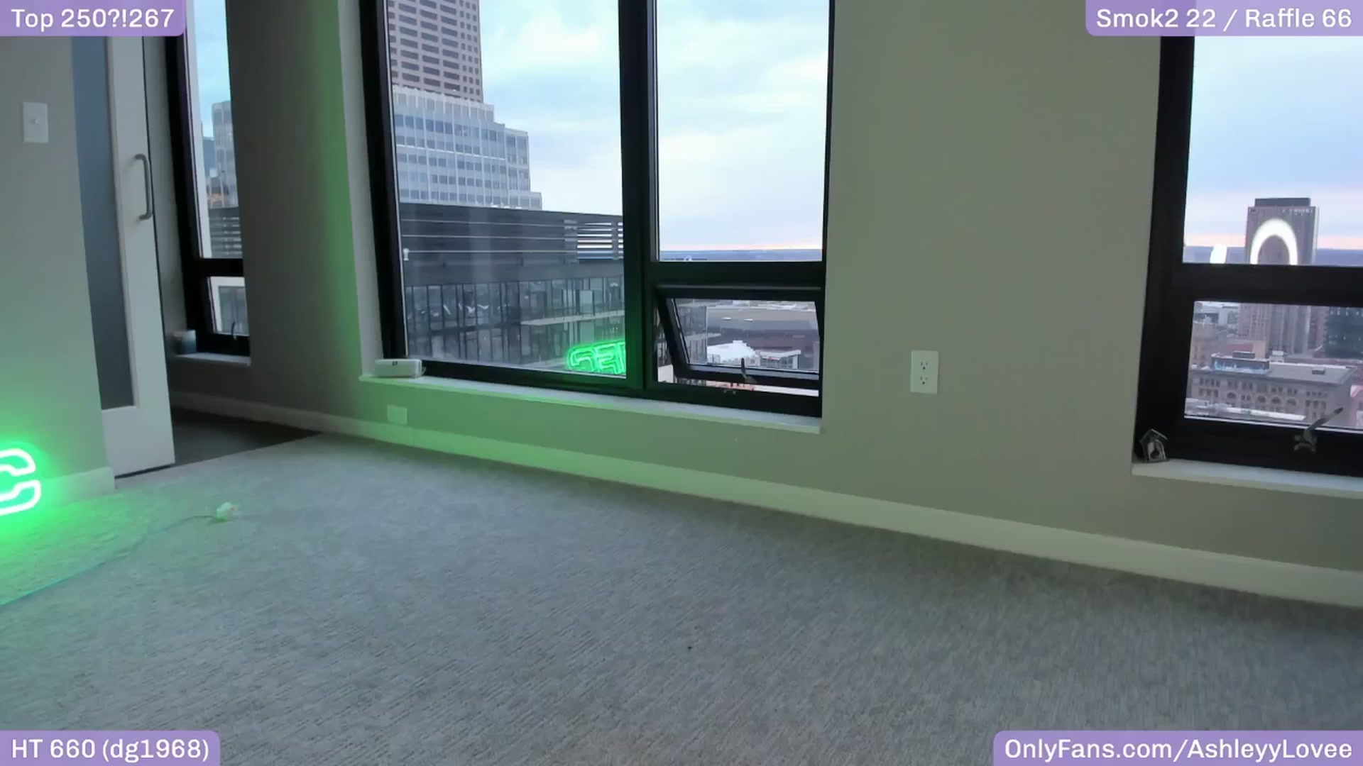 Gallery image thumbnail from AshleyyLovee's myfreecams stream on, 04/19/2025, 03:30 image 6 of 20