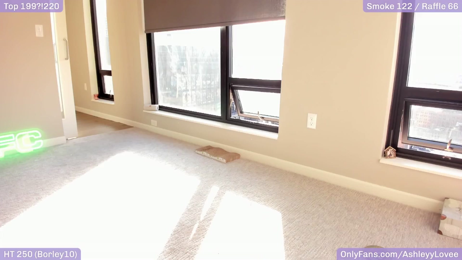 Gallery image thumbnail from AshleyyLovee's myfreecams stream on, 04/22/2025, 24:11 image 15 of 20