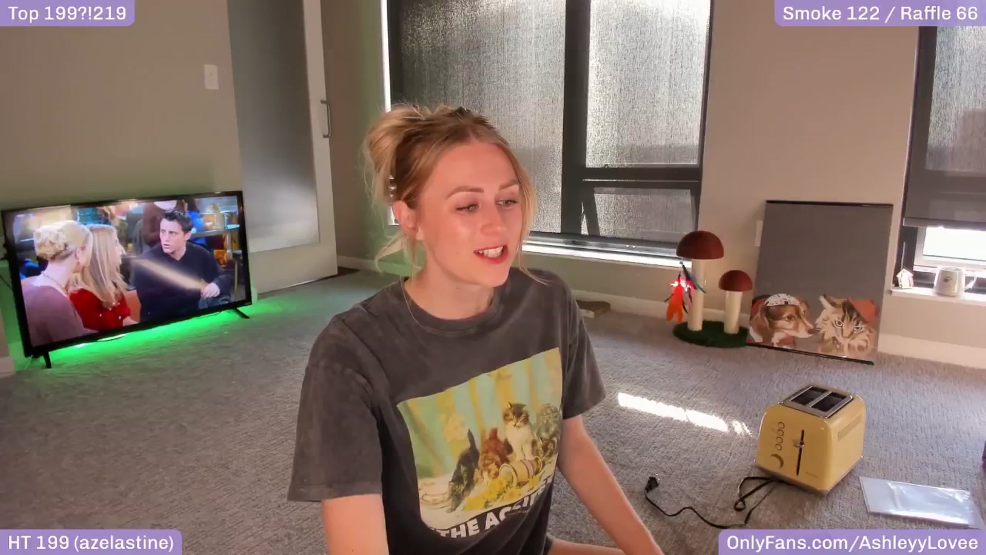 Gallery image thumbnail from AshleyyLovee's myfreecams stream on, 04/23/2025, 24:13 image 18 of 20