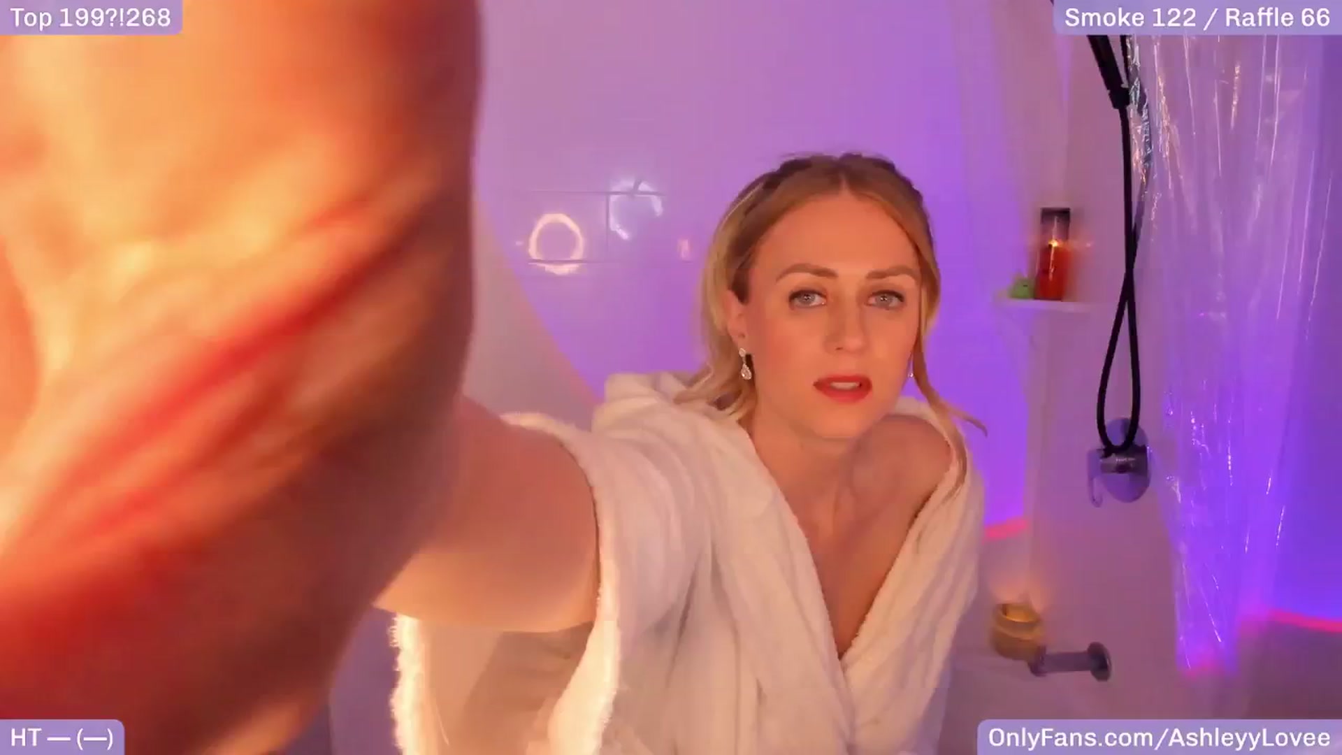 Gallery image thumbnail from AshleyyLovee's myfreecams stream on, 04/27/2025, 24:36 image 1 of 20