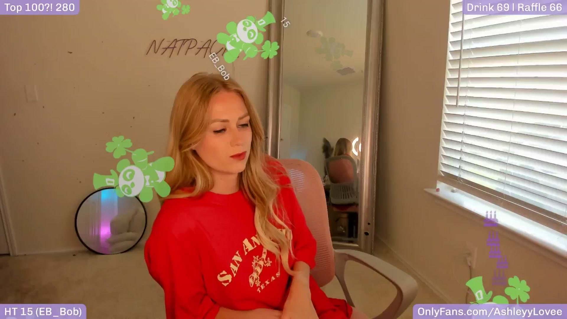 Gallery image thumbnail from AshleyyLovee's myfreecams stream on, 05/30/2025, 24:24 image 2 of 20
