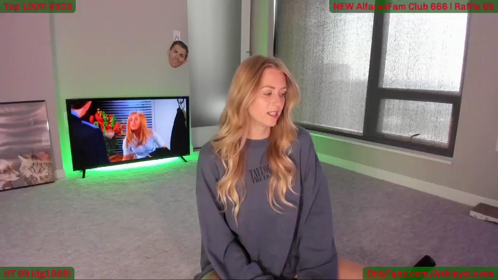 Gallery image thumbnail from AshleyyLovee's myfreecams stream on, 06/10/2025, 23:20 image 5 of 20