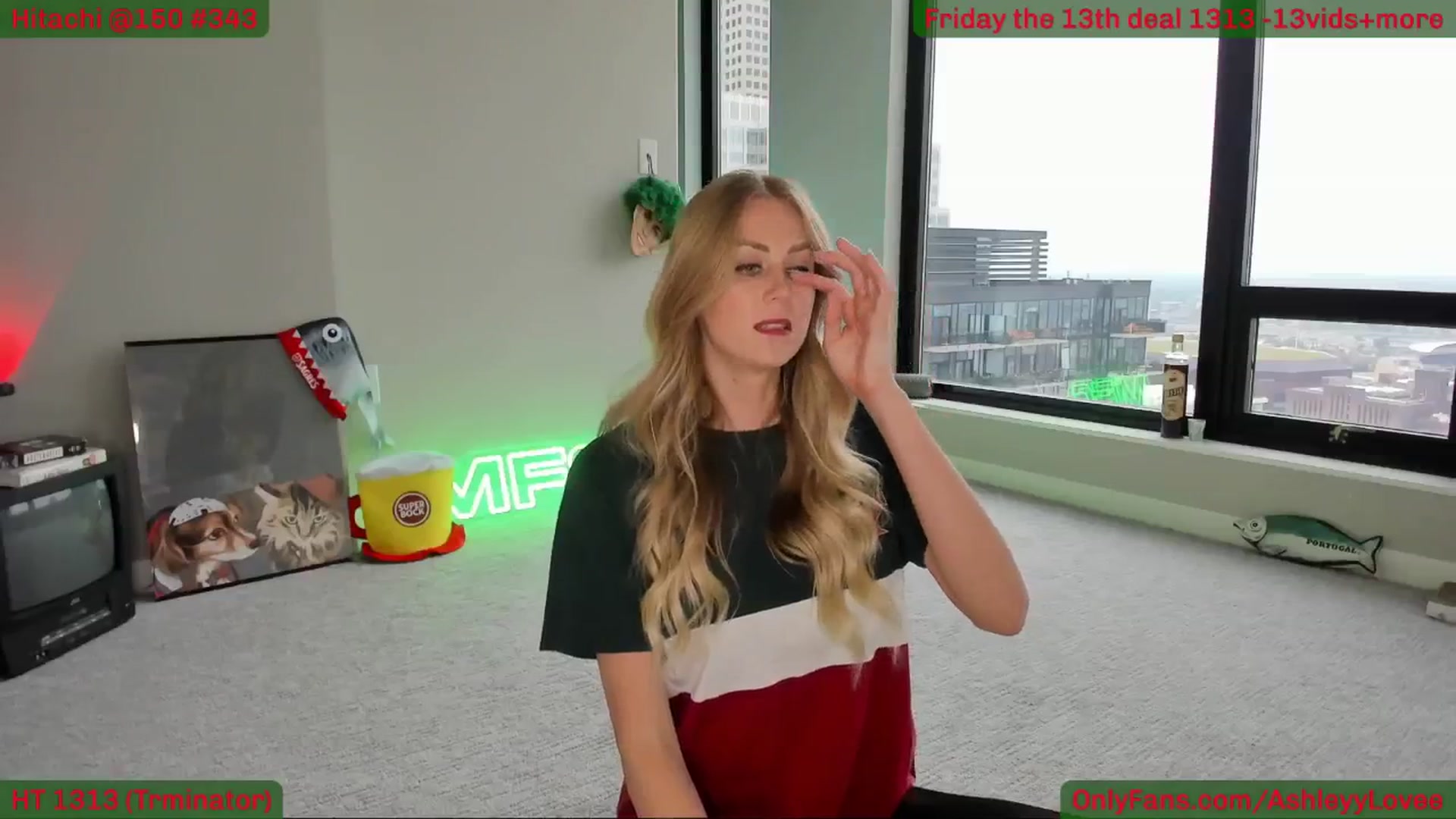 Gallery image thumbnail from AshleyyLovee's myfreecams stream on, 06/13/2025, 22:35 image 6 of 20