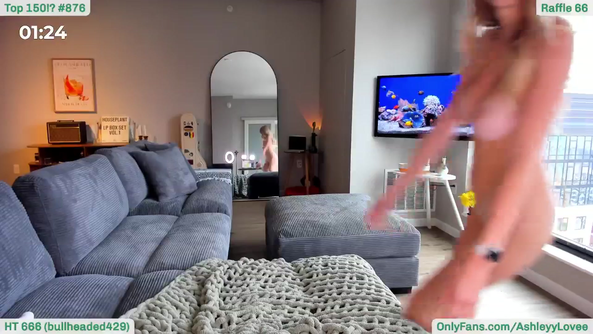 Gallery image thumbnail from AshleyyLovee's myfreecams stream on, 08/04/2025, 23:11 image 12 of 20