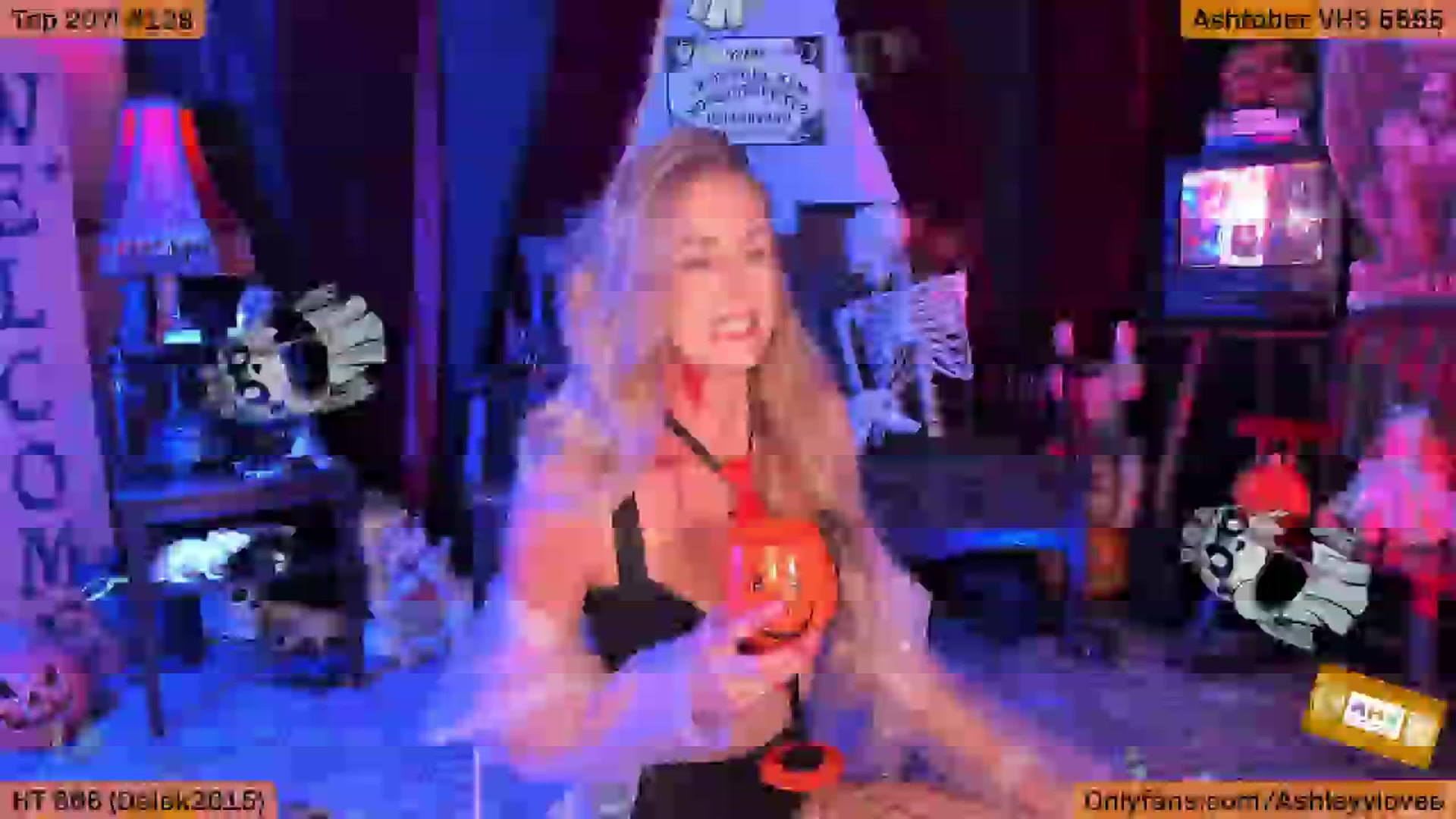 Gallery image thumbnail from AshleyyLovee's myfreecams stream on, 10/02/2025, 02:33 image 9 of 20