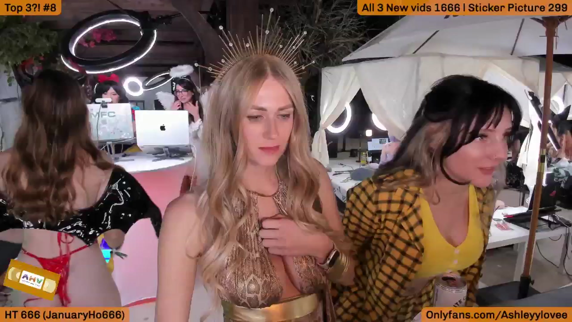 Gallery image thumbnail from AshleyyLovee's myfreecams stream on, 10/07/2025, 02:50 image 12 of 20
