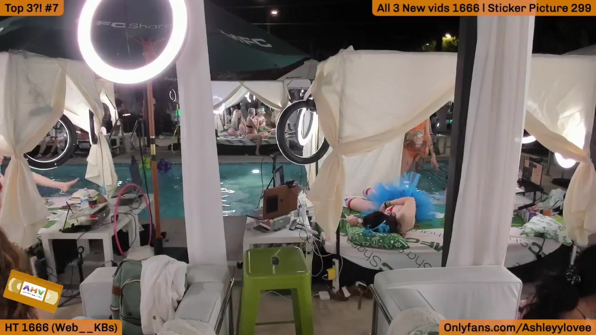 Gallery image thumbnail from AshleyyLovee's myfreecams stream on, 10/09/2025, 02:55 image 20 of 20