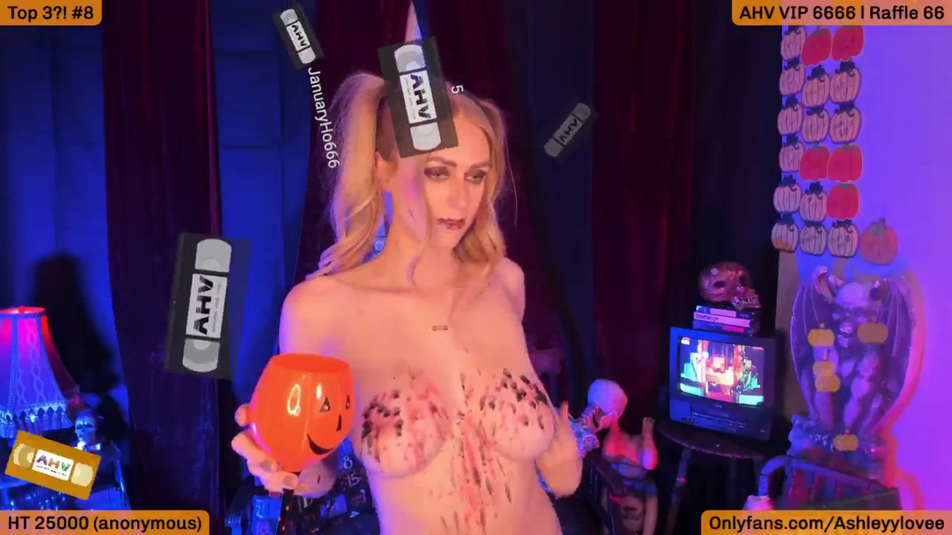 Gallery image thumbnail from AshleyyLovee's myfreecams stream on, 10/15/2025, 24:25 image 20 of 20