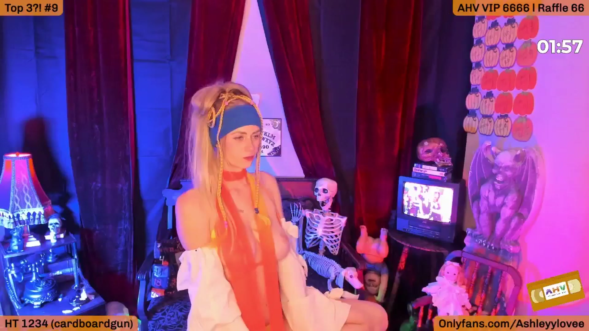 Gallery image thumbnail from AshleyyLovee's myfreecams stream on, 10/16/2025, 24:38 image 20 of 20