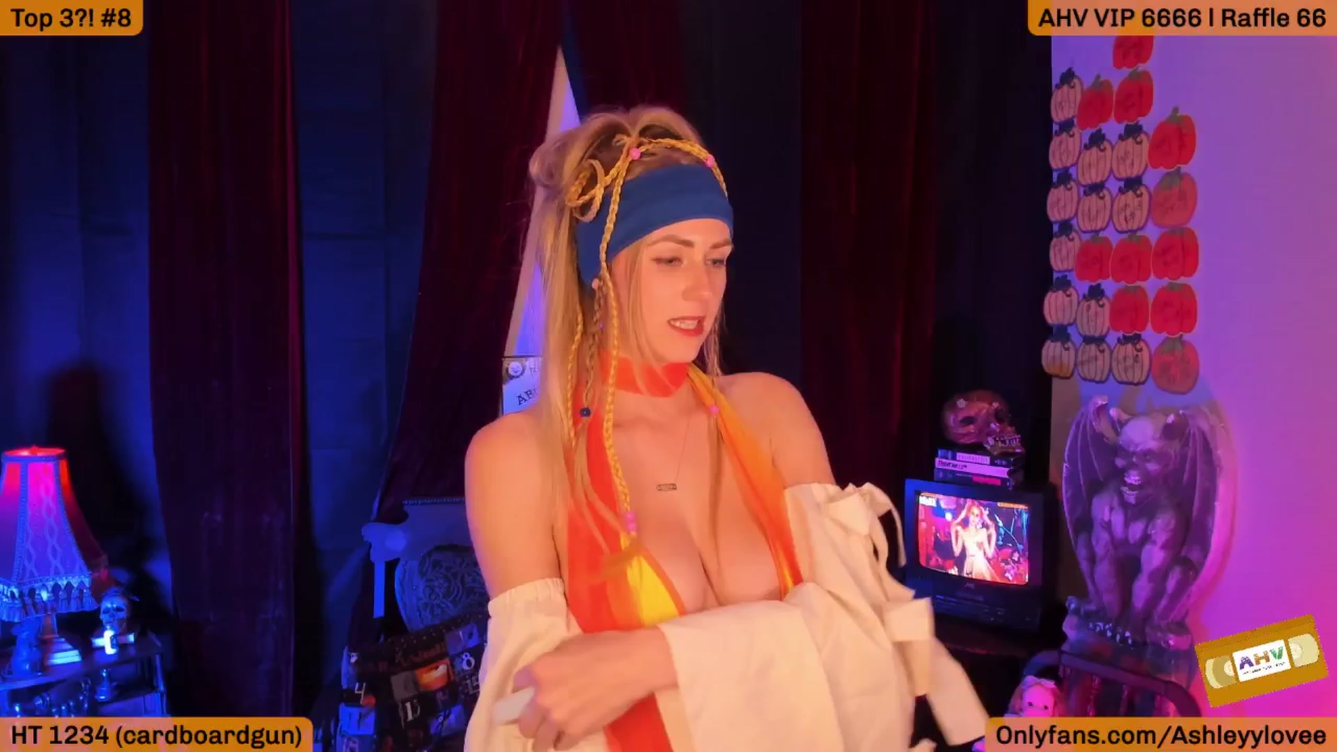 Gallery image thumbnail from AshleyyLovee's myfreecams stream on, 10/16/2025, 24:38 image 4 of 20