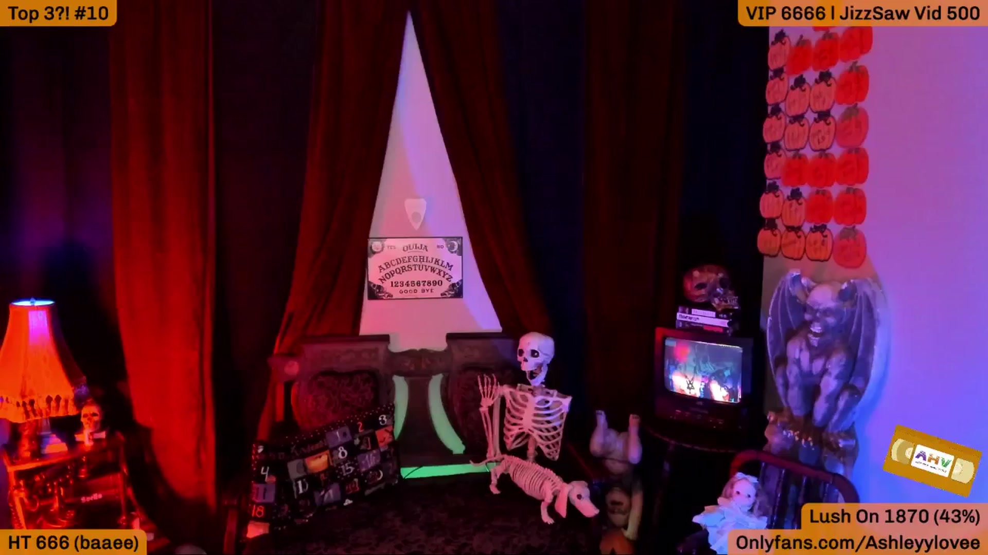 Gallery image thumbnail from AshleyyLovee's myfreecams stream on, 10/17/2025, 02:05 image 4 of 20