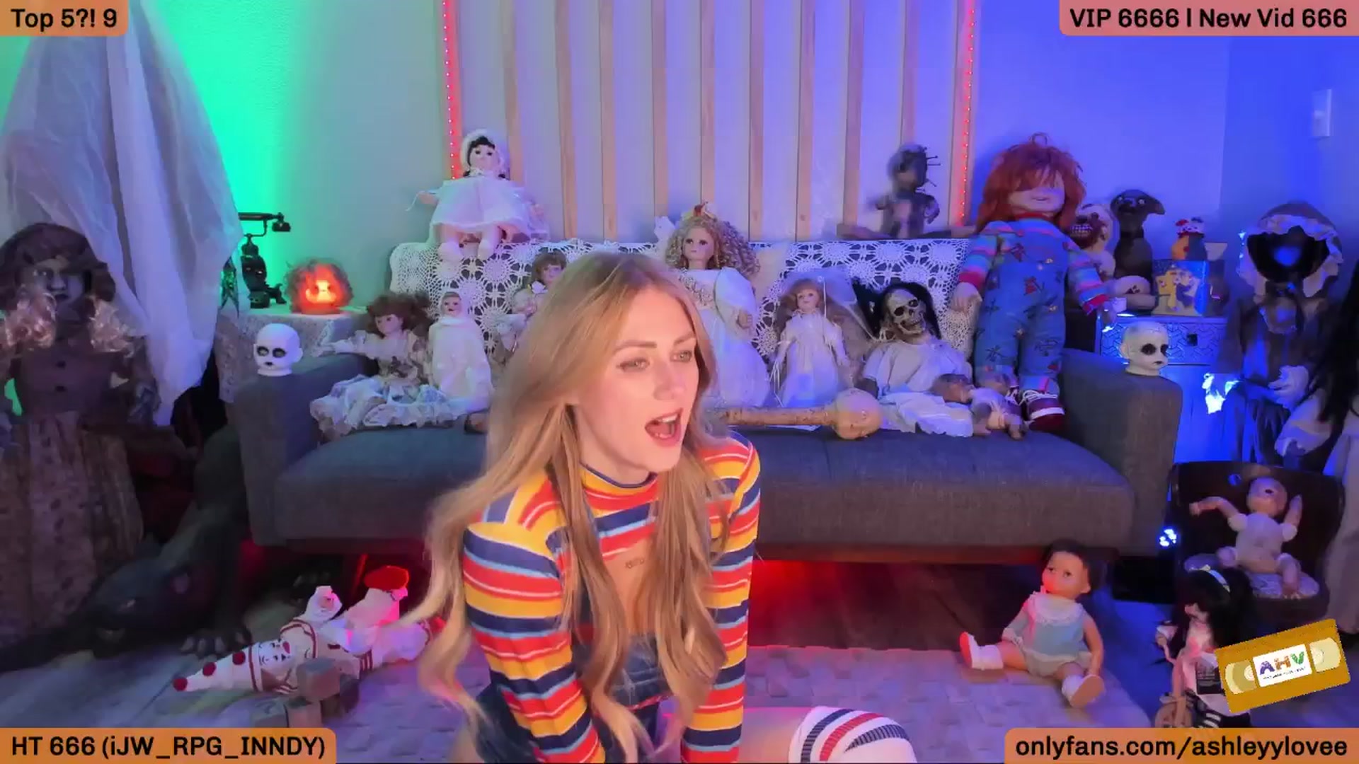 Gallery image thumbnail from AshleyyLovee's myfreecams stream on, 10/31/2025, 02:49 image 13 of 20