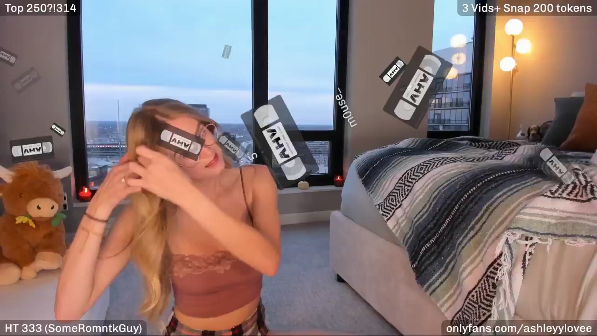 Gallery image thumbnail from AshleyyLovee's myfreecams stream on, 11/07/2025, 24:02 image 7 of 20
