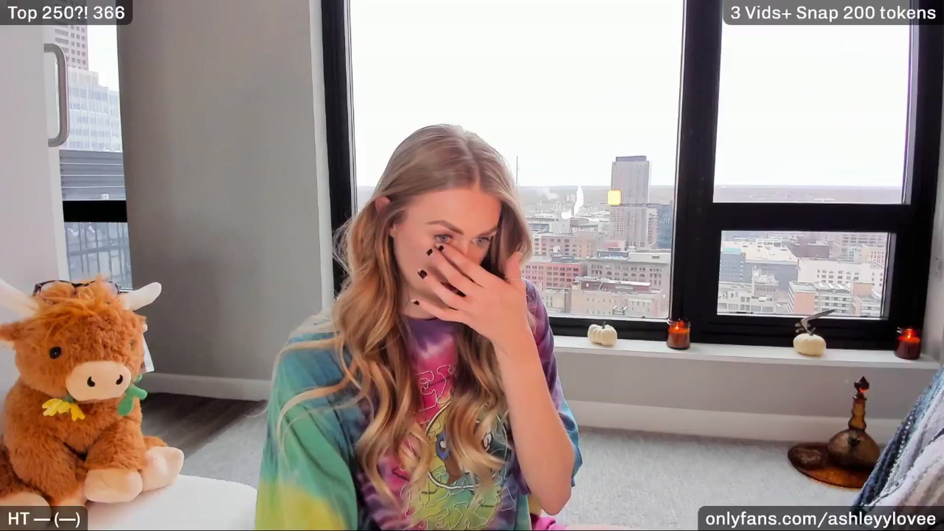 Gallery image thumbnail from AshleyyLovee's myfreecams stream on, 11/07/2025, 20:47 image 12 of 20