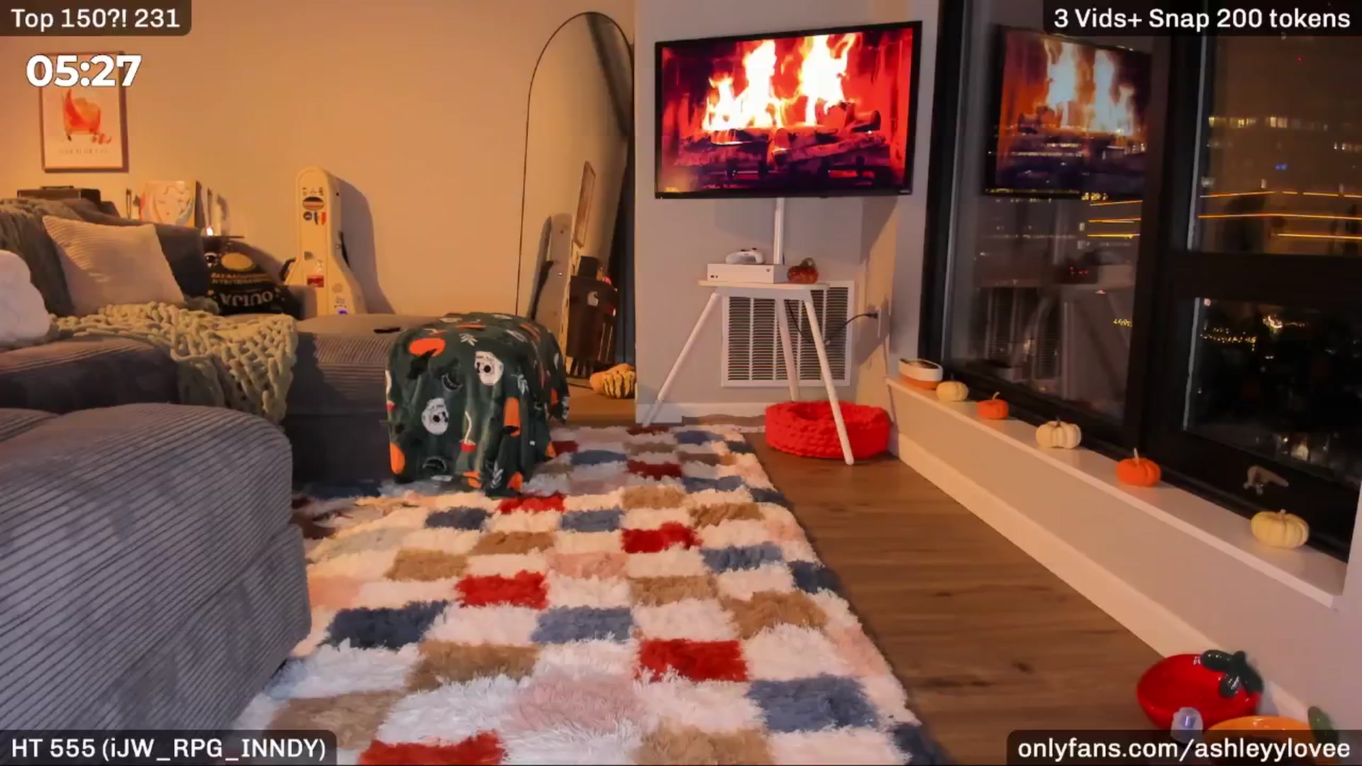 Gallery image thumbnail from AshleyyLovee's myfreecams stream on, 11/11/2025, 01:06 image 14 of 20