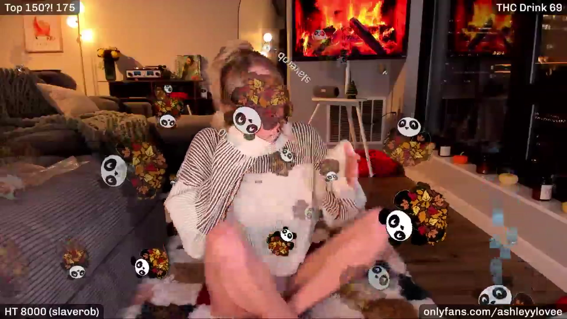 Gallery image thumbnail from AshleyyLovee's myfreecams stream on, 11/18/2025, 24:33 image 14 of 20