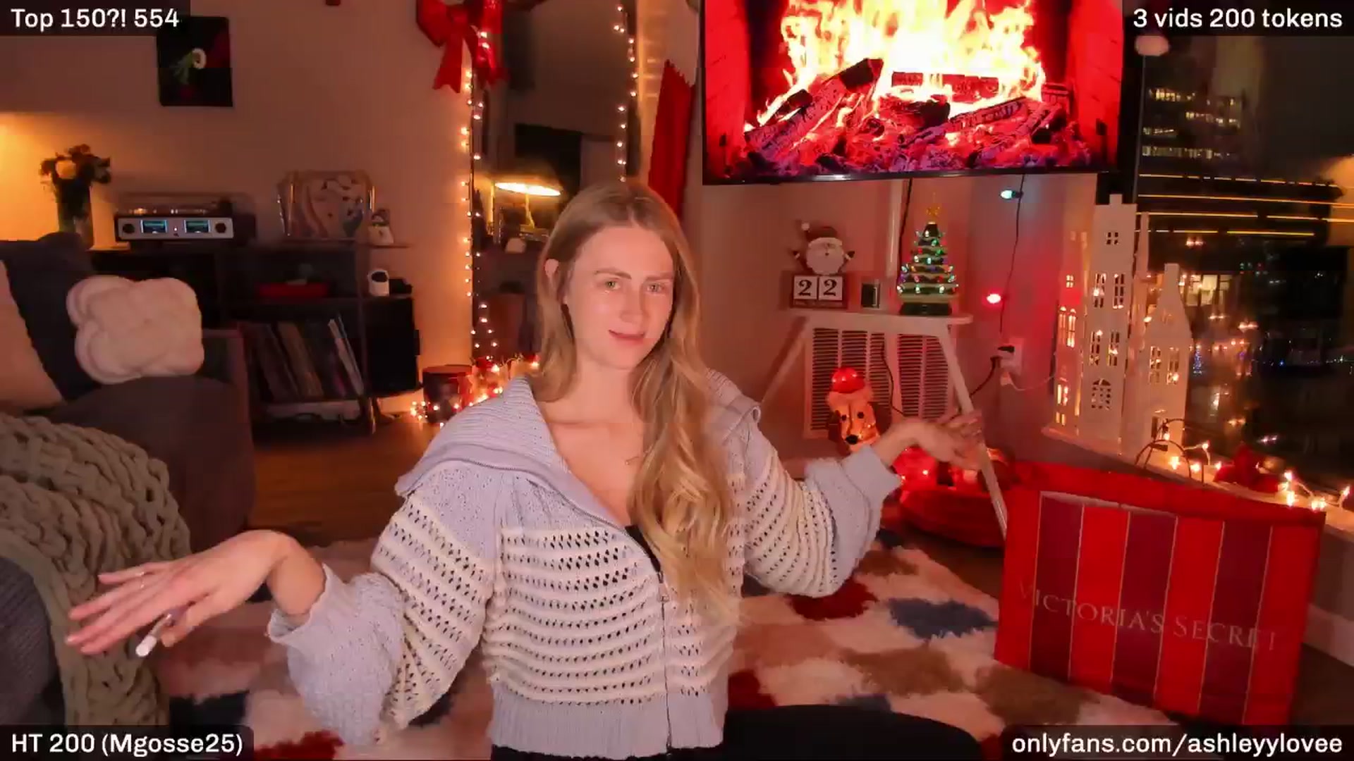 Gallery image thumbnail from AshleyyLovee's myfreecams stream on, 12/06/2025, 02:17 image 3 of 20