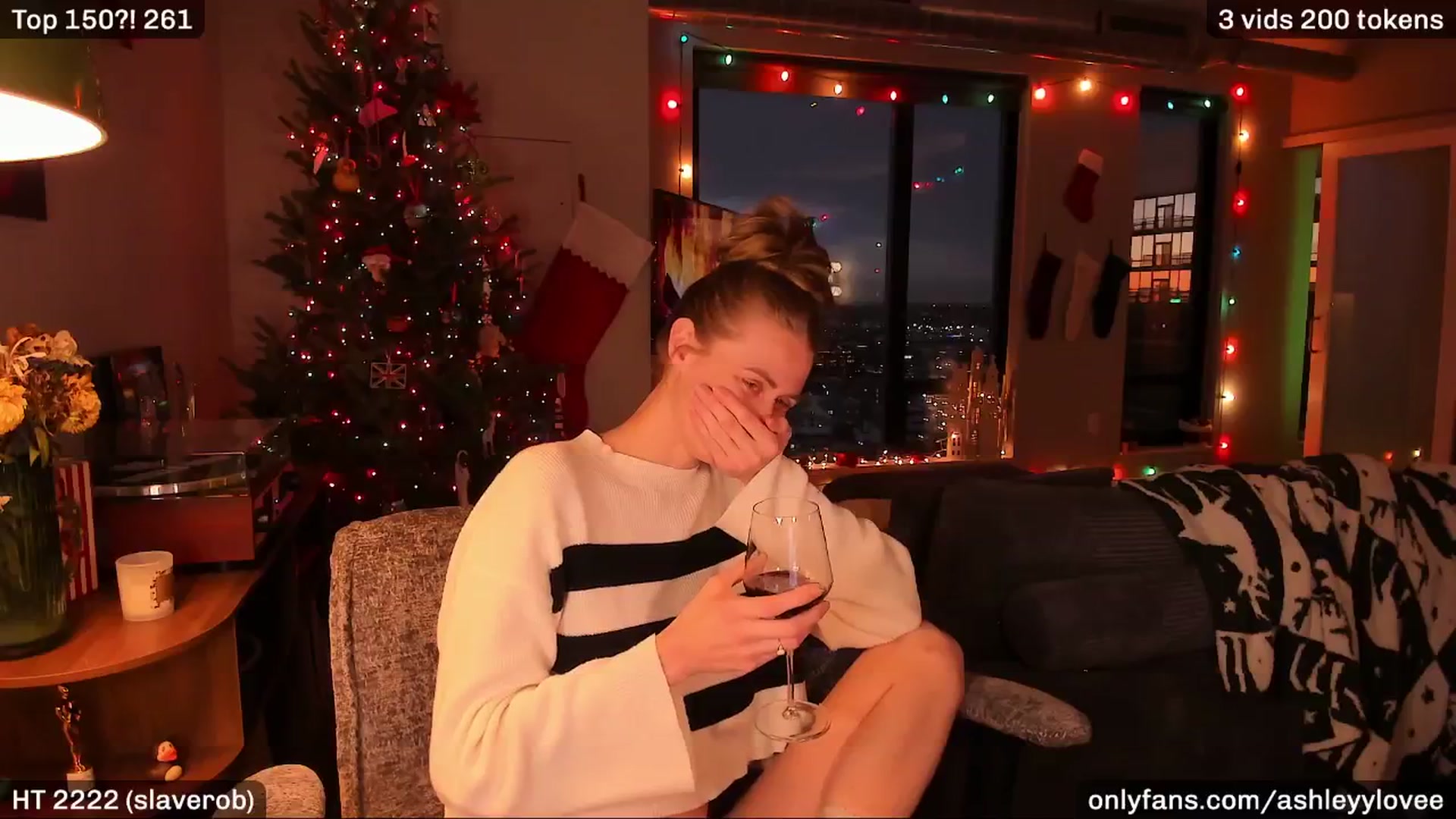 Gallery image thumbnail from AshleyyLovee's myfreecams stream on, 12/14/2025, 23:50 image 13 of 20